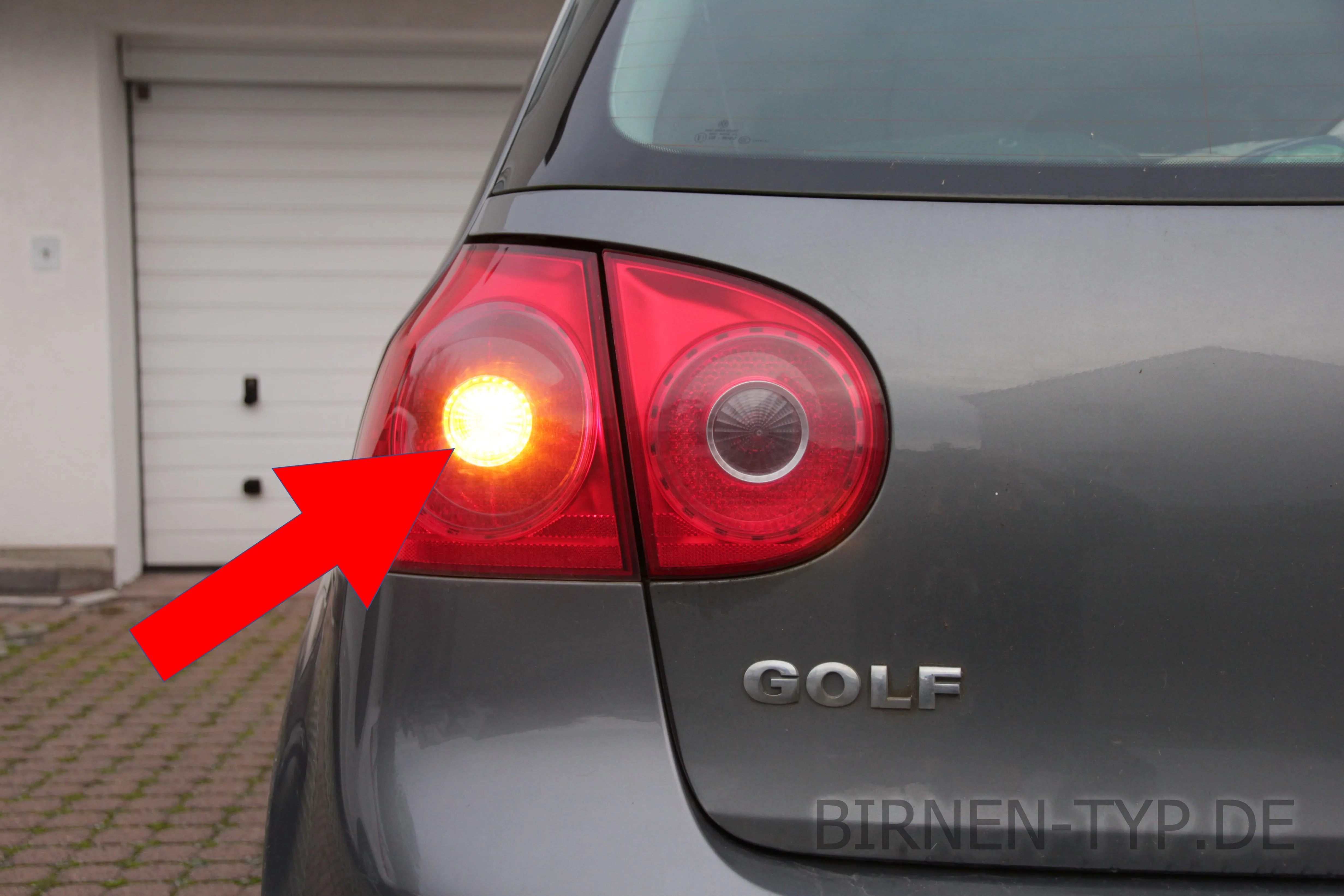 Blinker hinten am VW Golf 5