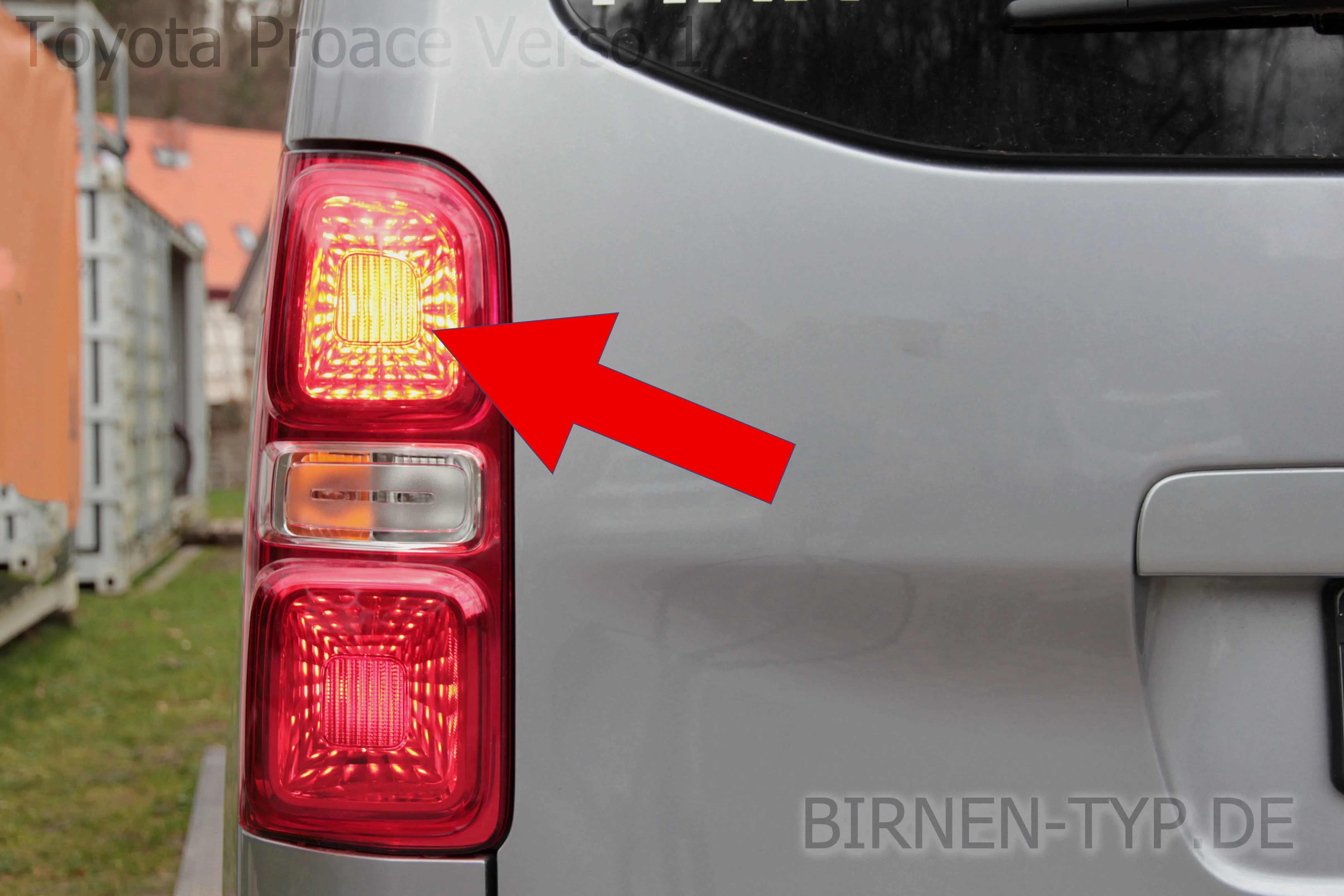 Bremslicht des Toyota Proace Verso