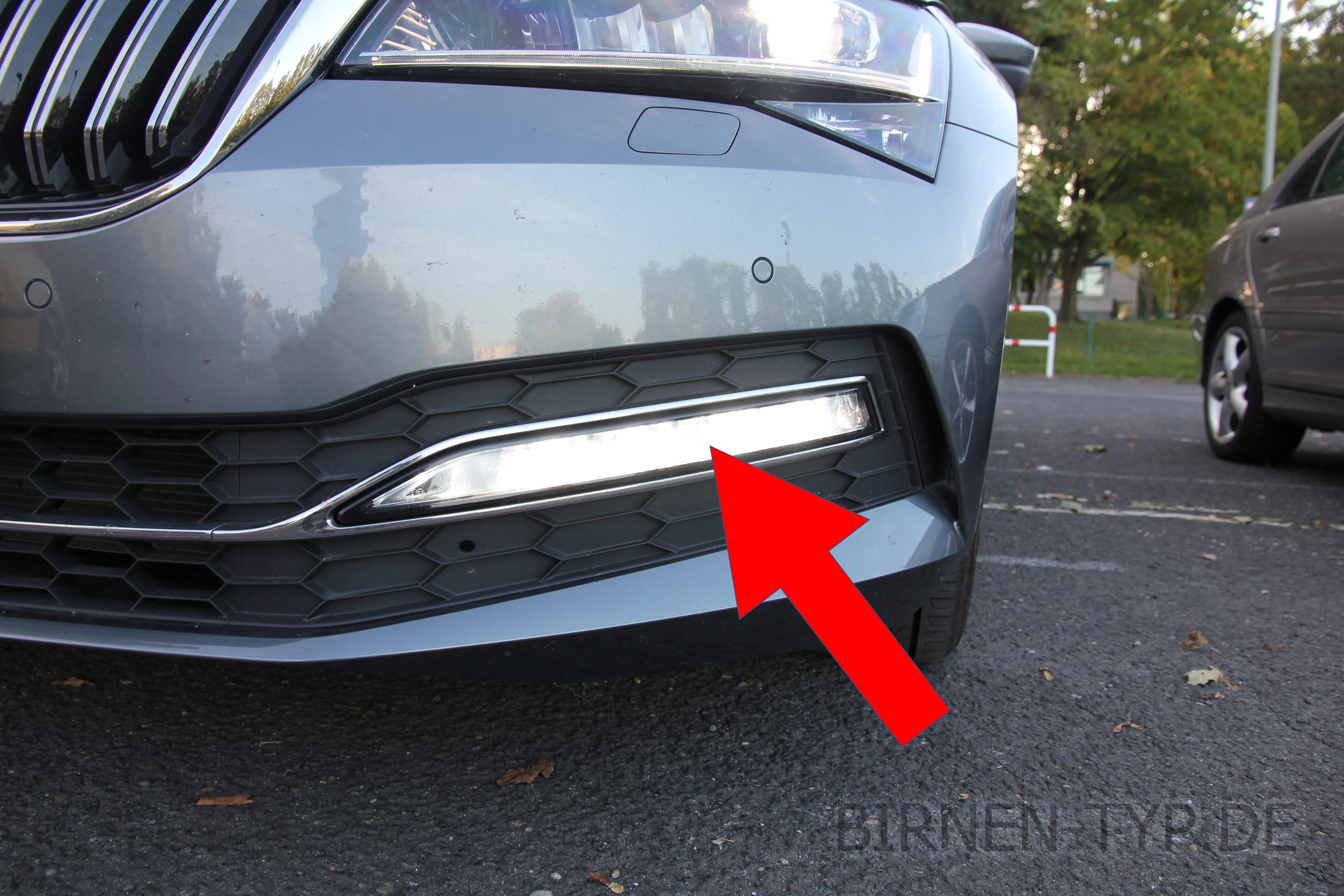 Nebelscheinwerfer des Škoda Superb