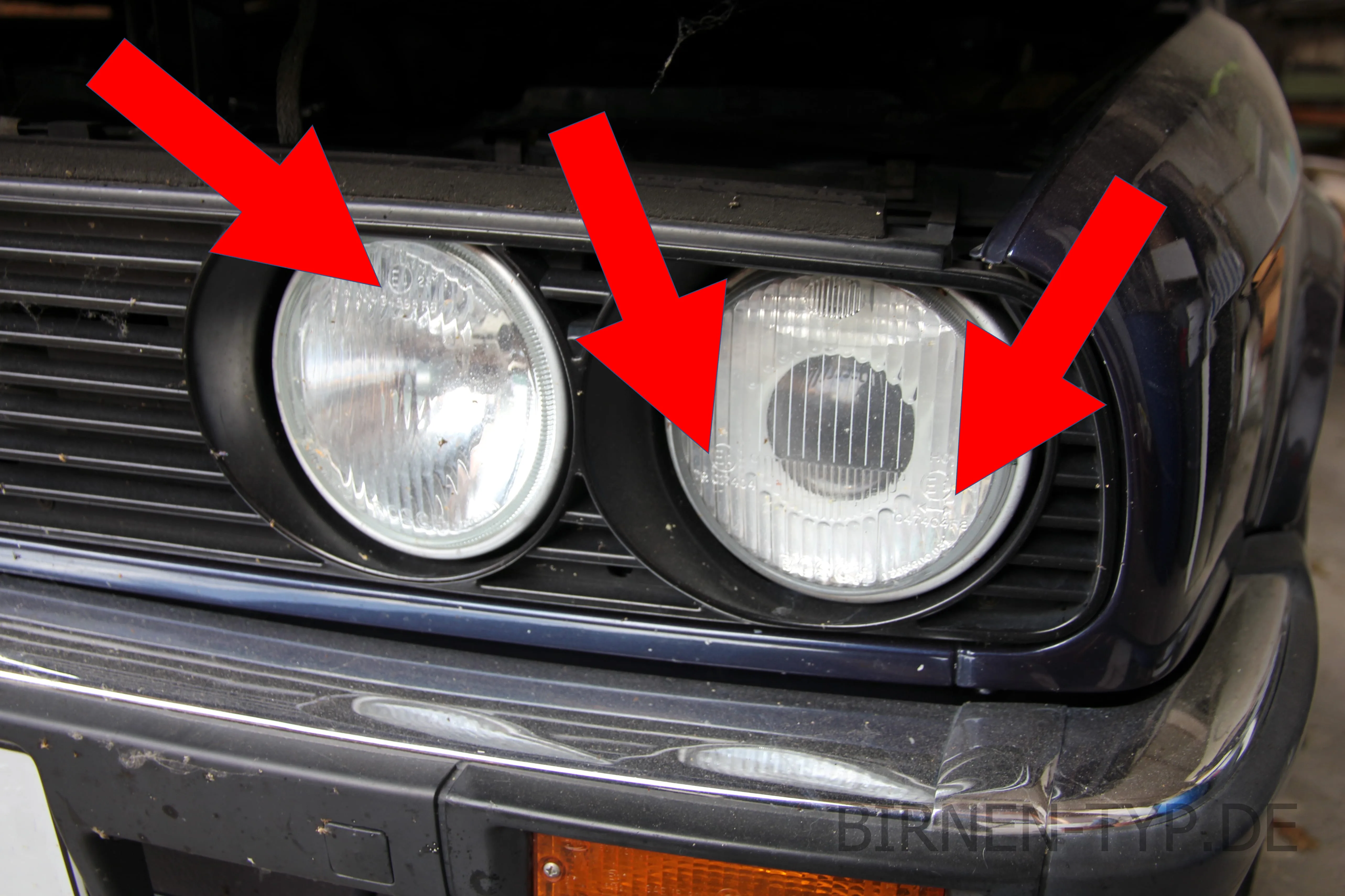 Die Scheinwerfer-Genehmigungsnummer des BMW 3er 2 1982 1994 findest Du hier, sie lautet E1 7R017404 E1 7R017408 E1 7R017409 od. E1 047404R8 E1 047408R8 E1 047409R8 Bild 8 VOR Fa
