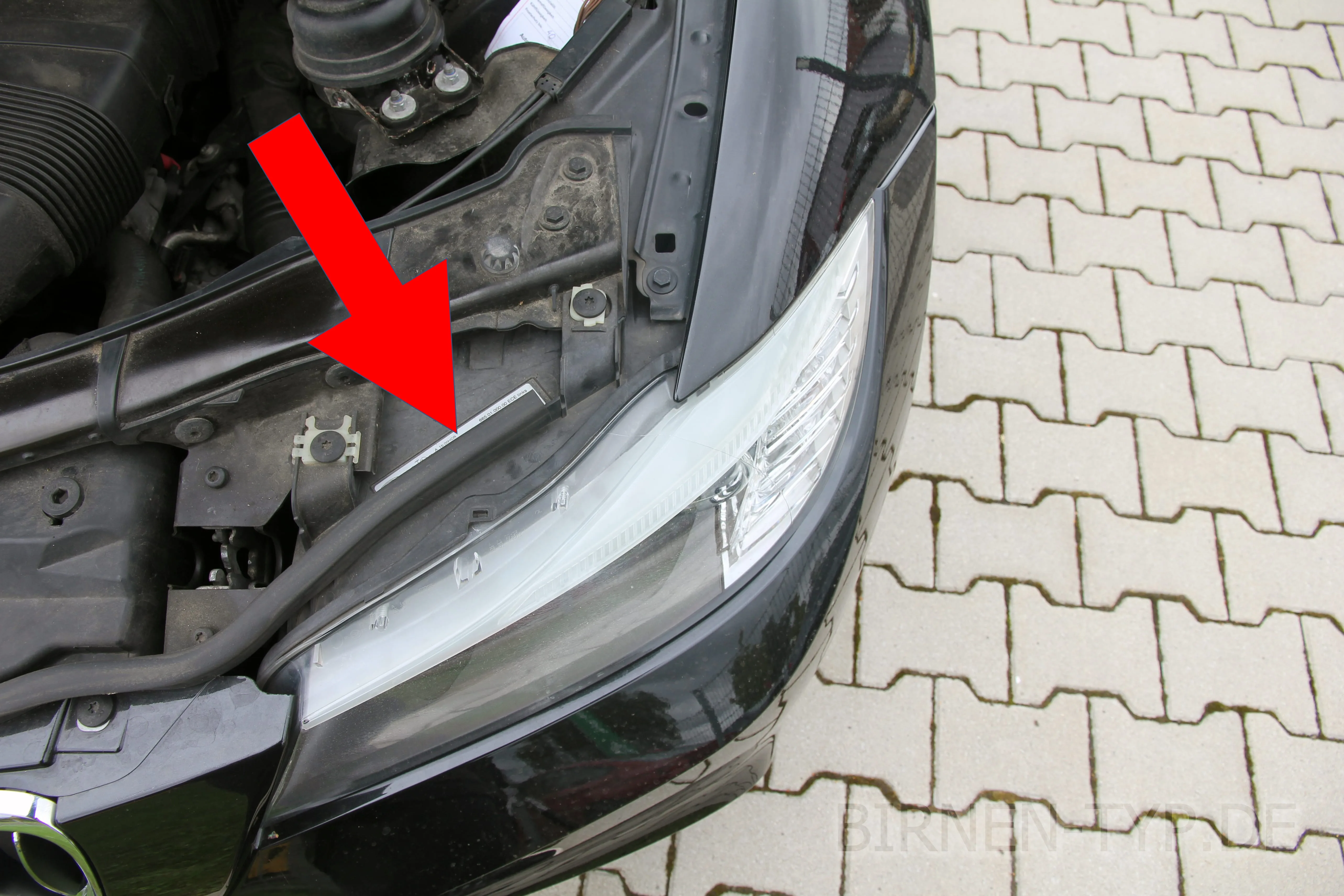 Hier findest Du die Scheinwerfer-Genehmigungsnummer des BMW 3er 5