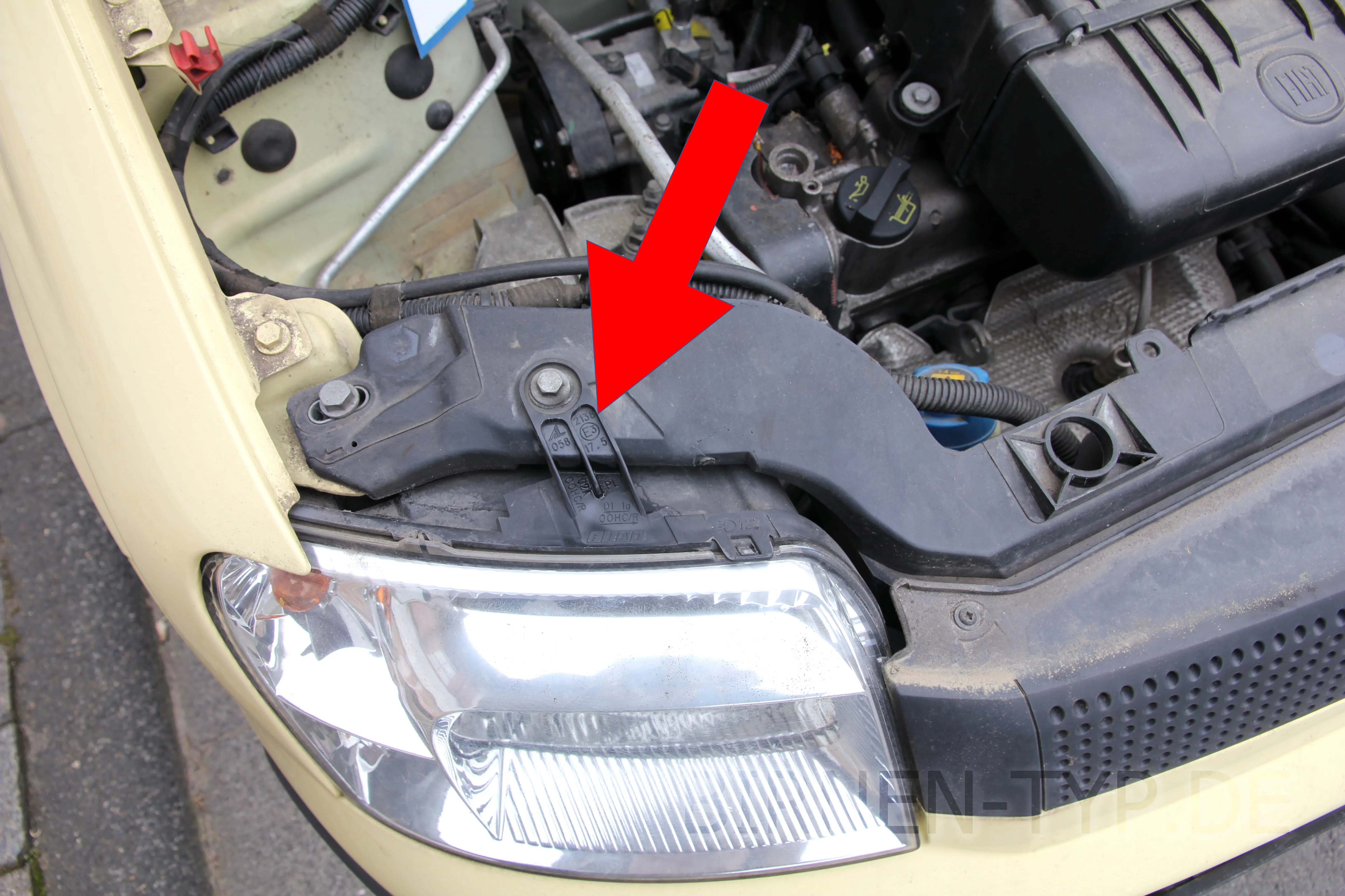 Hier findest Du die Scheinwerfer-Genehmigungsnummer des Fiat Panda 2