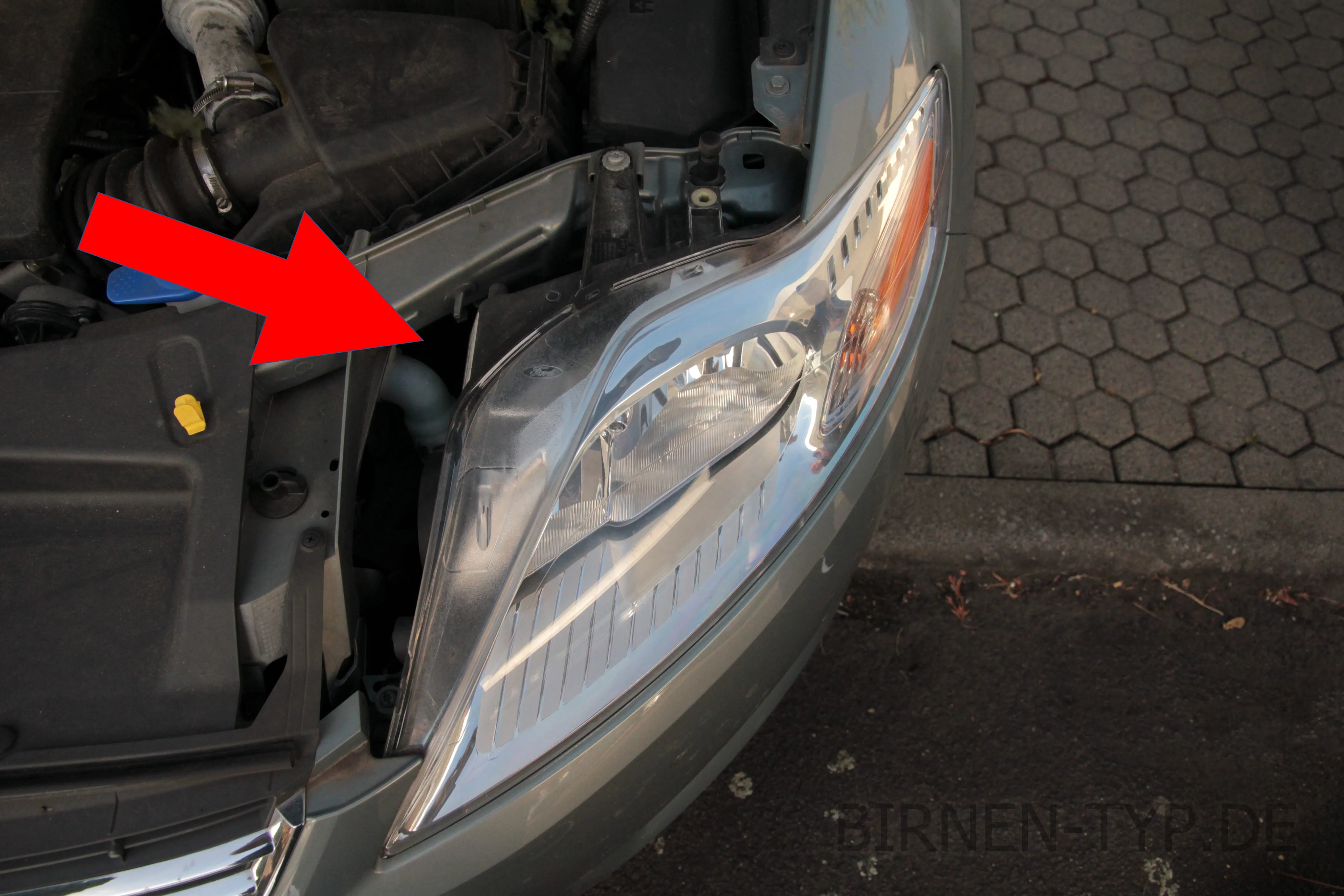 Hier findest Du die Scheinwerfer-Genehmigungsnummer des Ford Mondeo 4