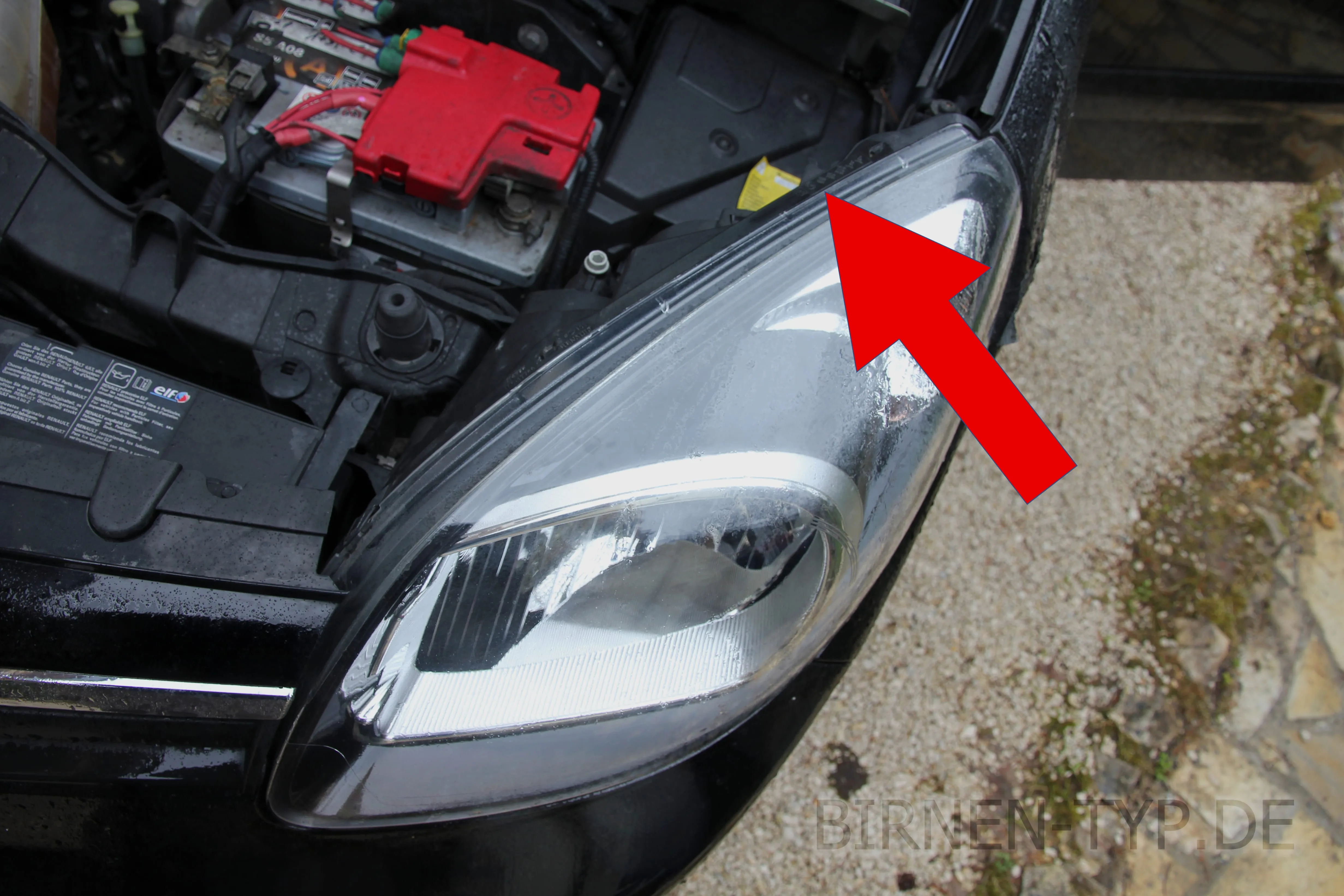 Die Scheinwerfer-Genehmigungsnummer des Nissan NV250 1 2019 2021 findest Du hier, sie lautet E11 5826 od. E11 5827) Bild 1