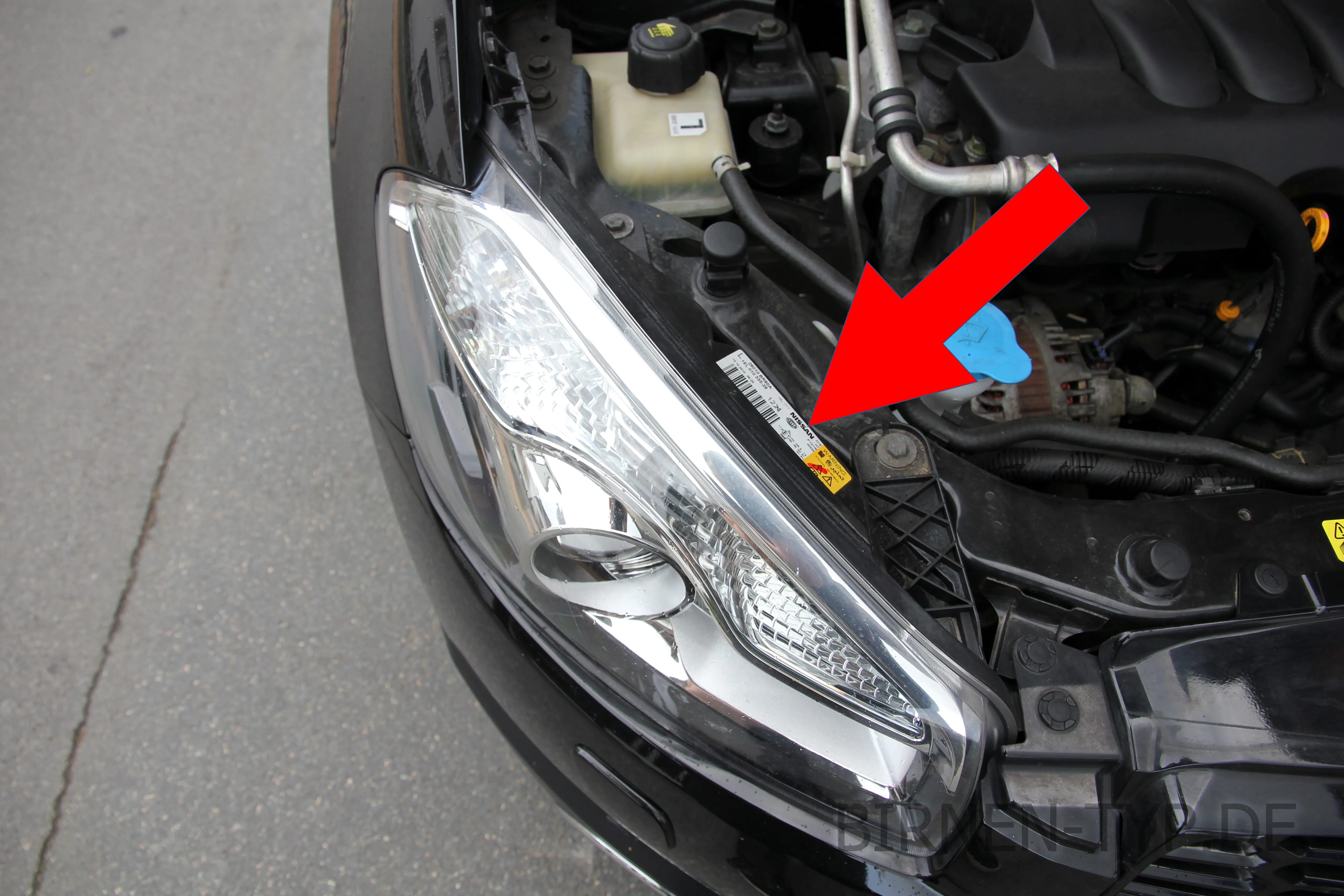Hier findest Du die Scheinwerfer-Genehmigungsnummer des Nissan Qashqai 1 (+2)