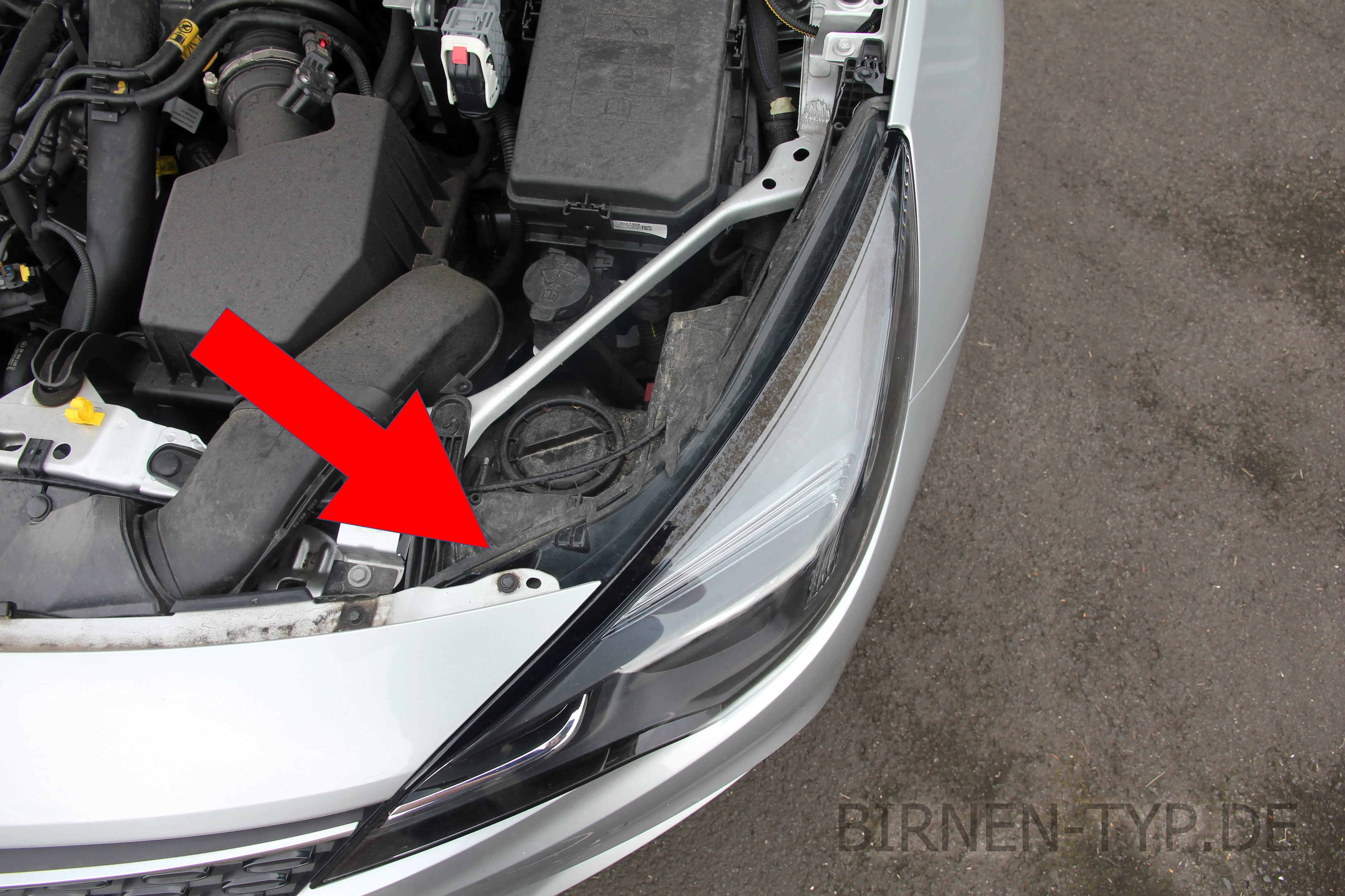 Hier findest Du die Scheinwerfer-Genehmigungsnummer des Opel Astra K