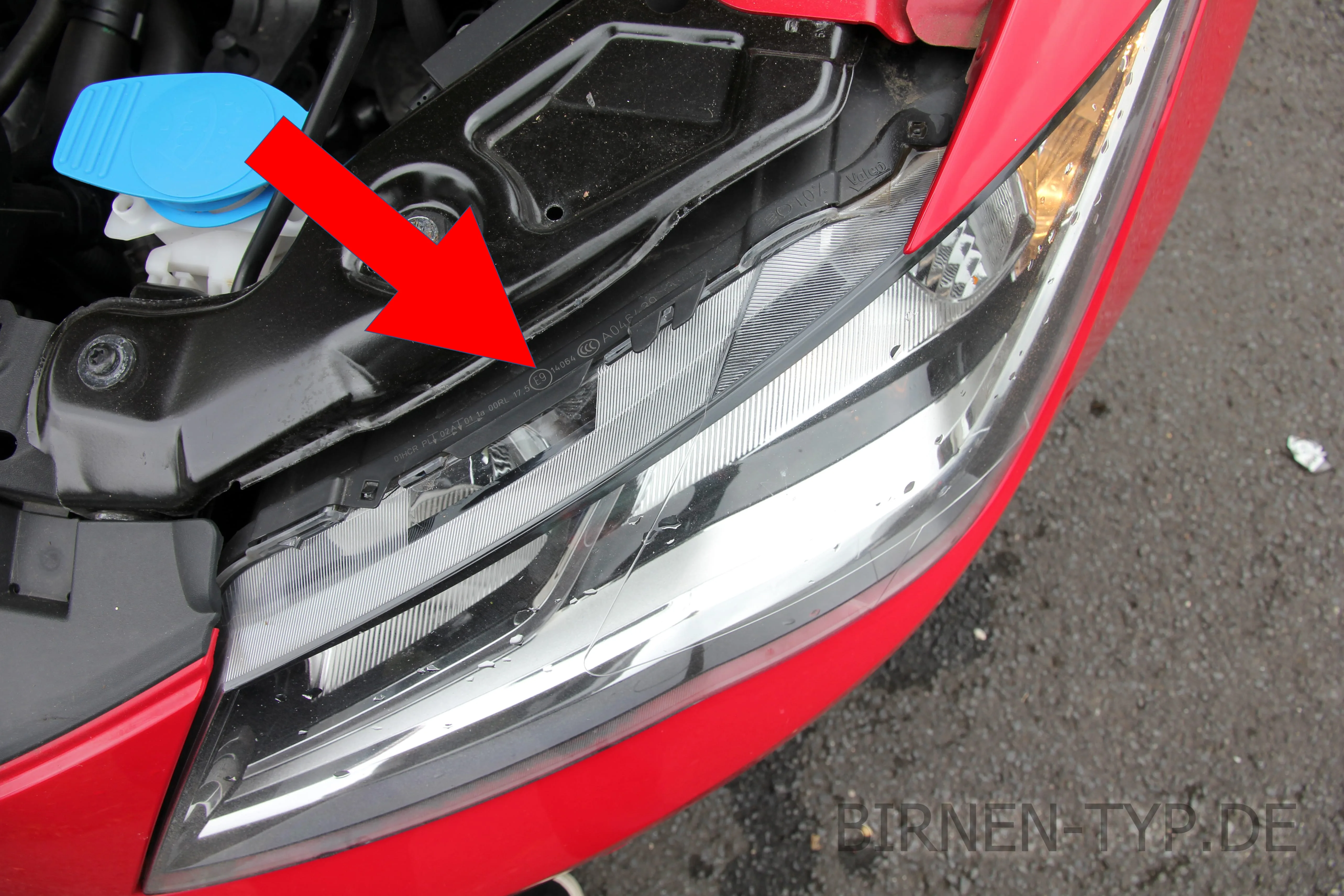 Hier findest Du die Scheinwerfer-Genehmigungsnummer des Seat Leon 3