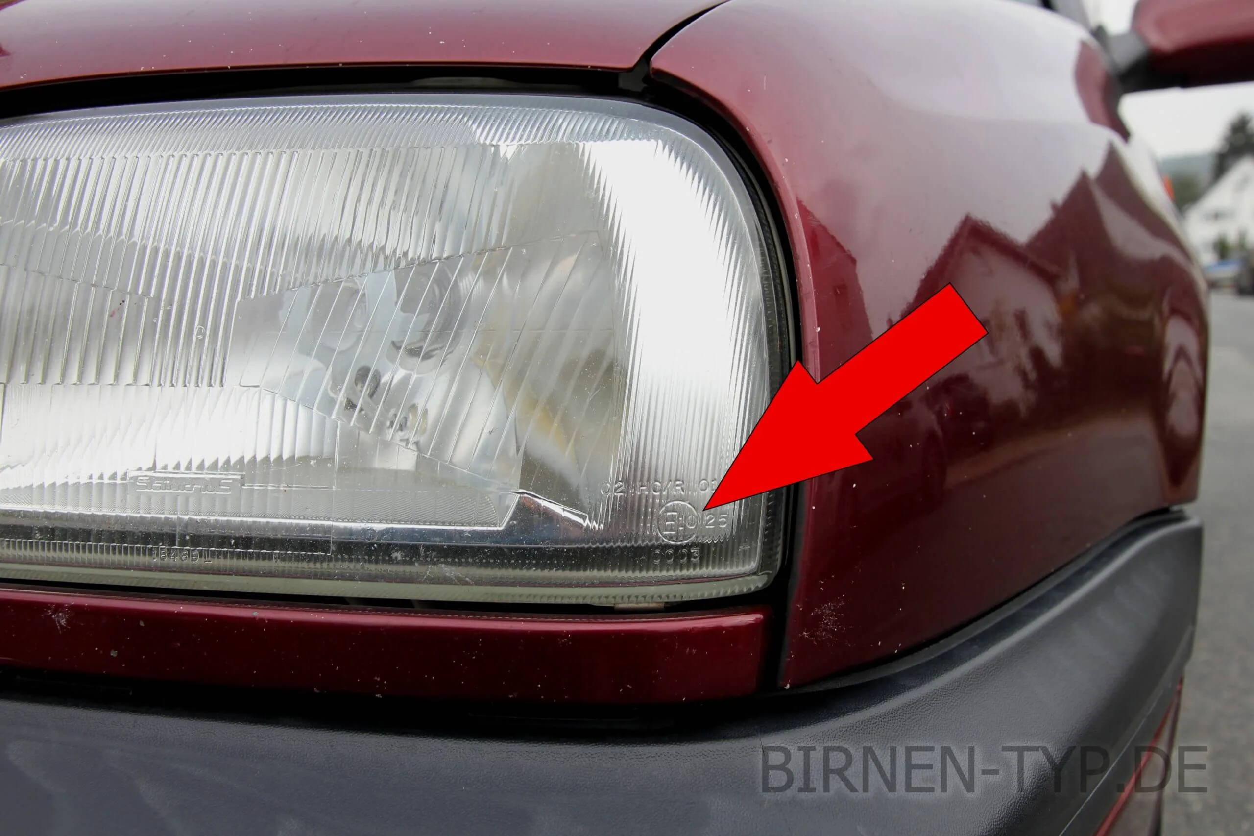 Hier findest Du die Scheinwerfer-Genehmigungsnummer des VW Golf 3