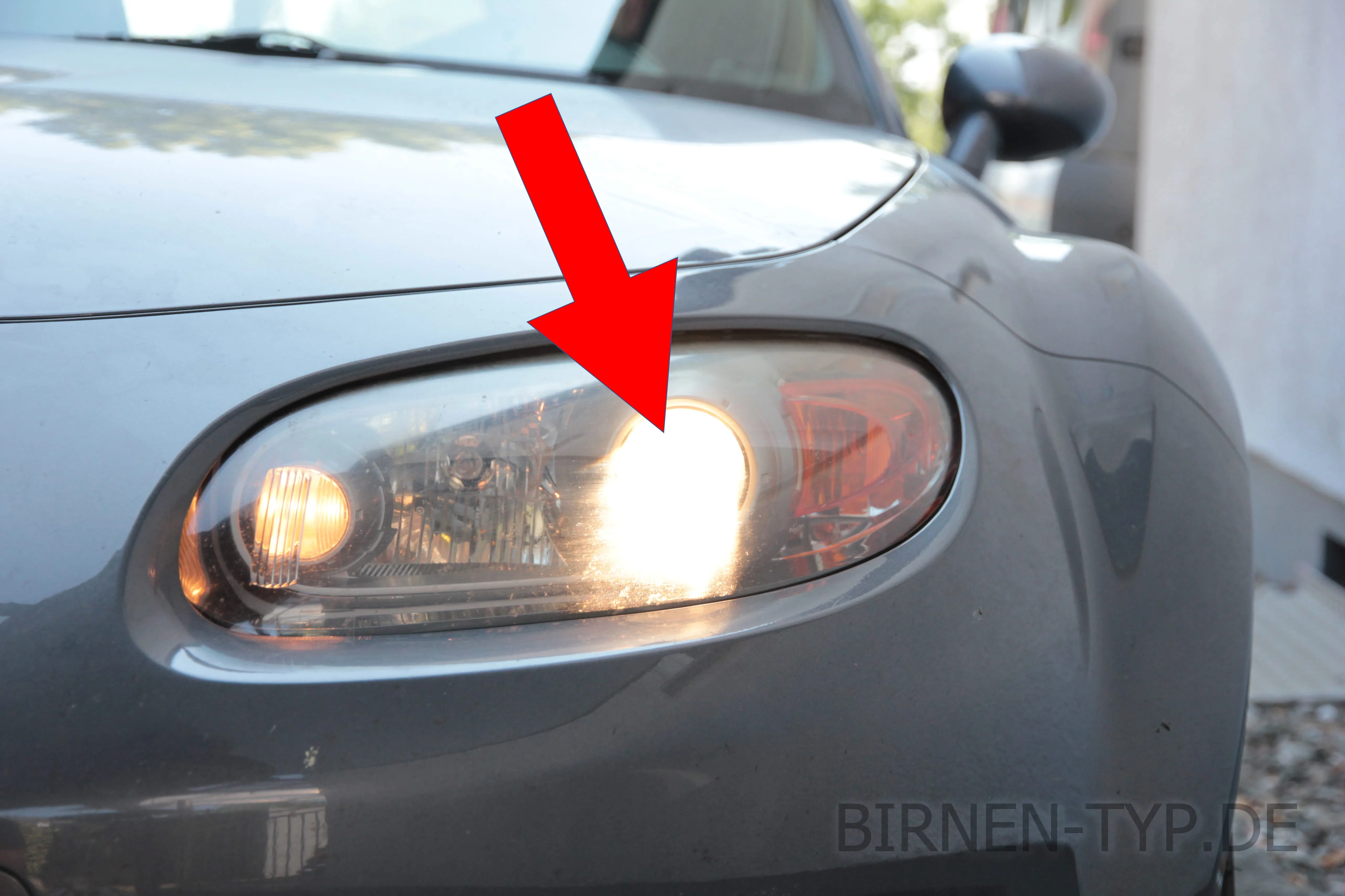Abblendlicht des Mazda MX-5 / Miata