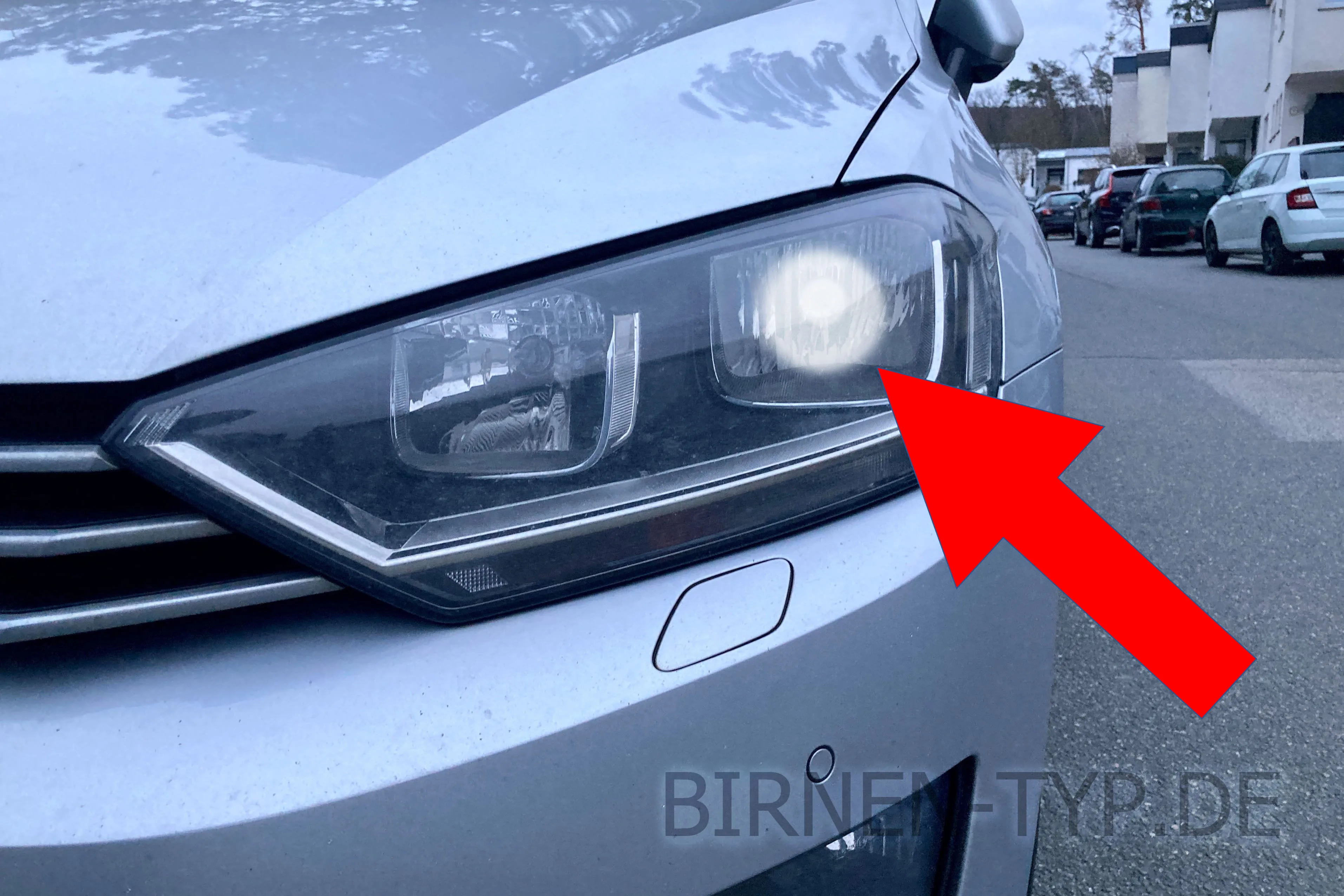 Abblendlicht des VW Golf Sportsvan