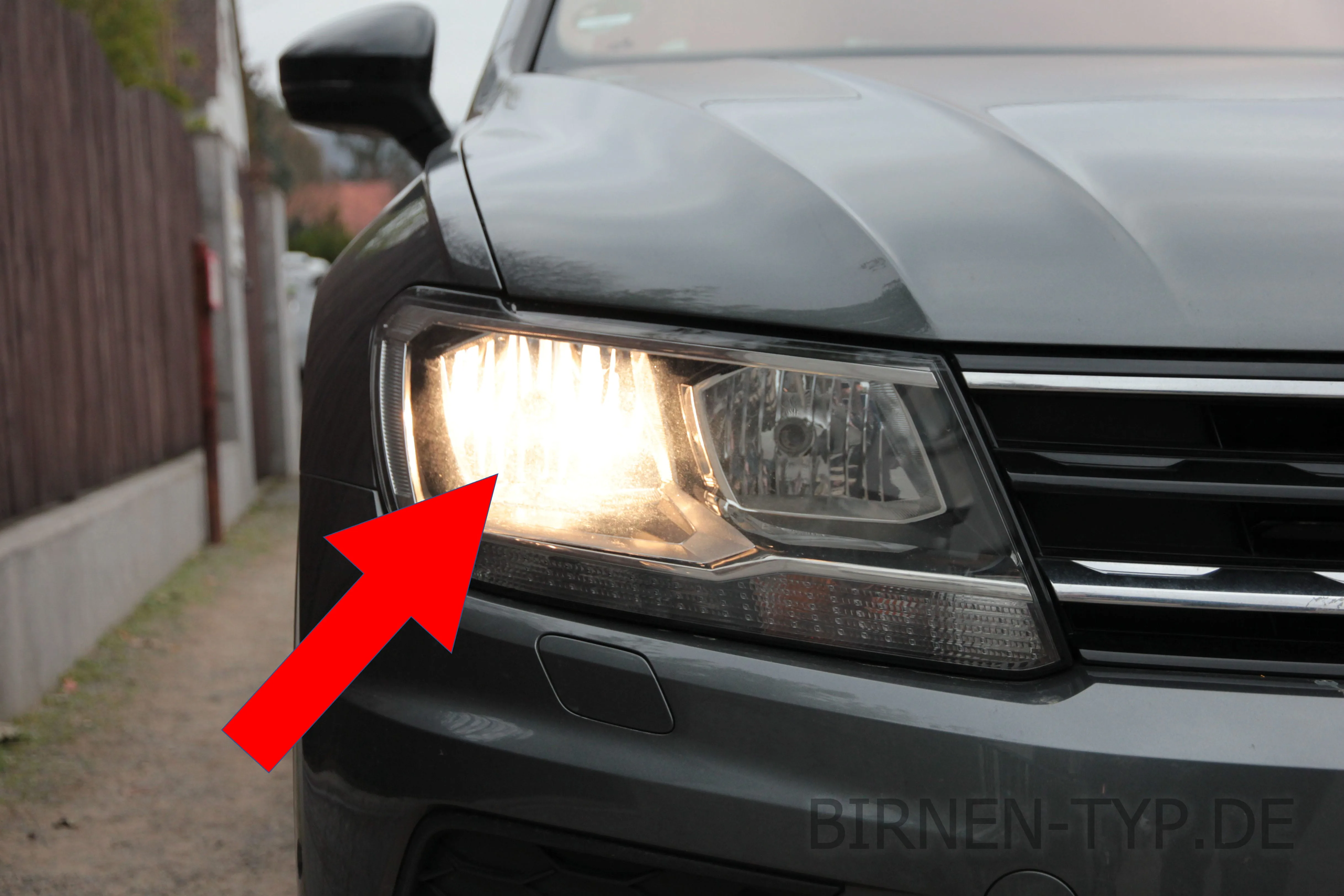 Abblendlicht des VW Tiguan