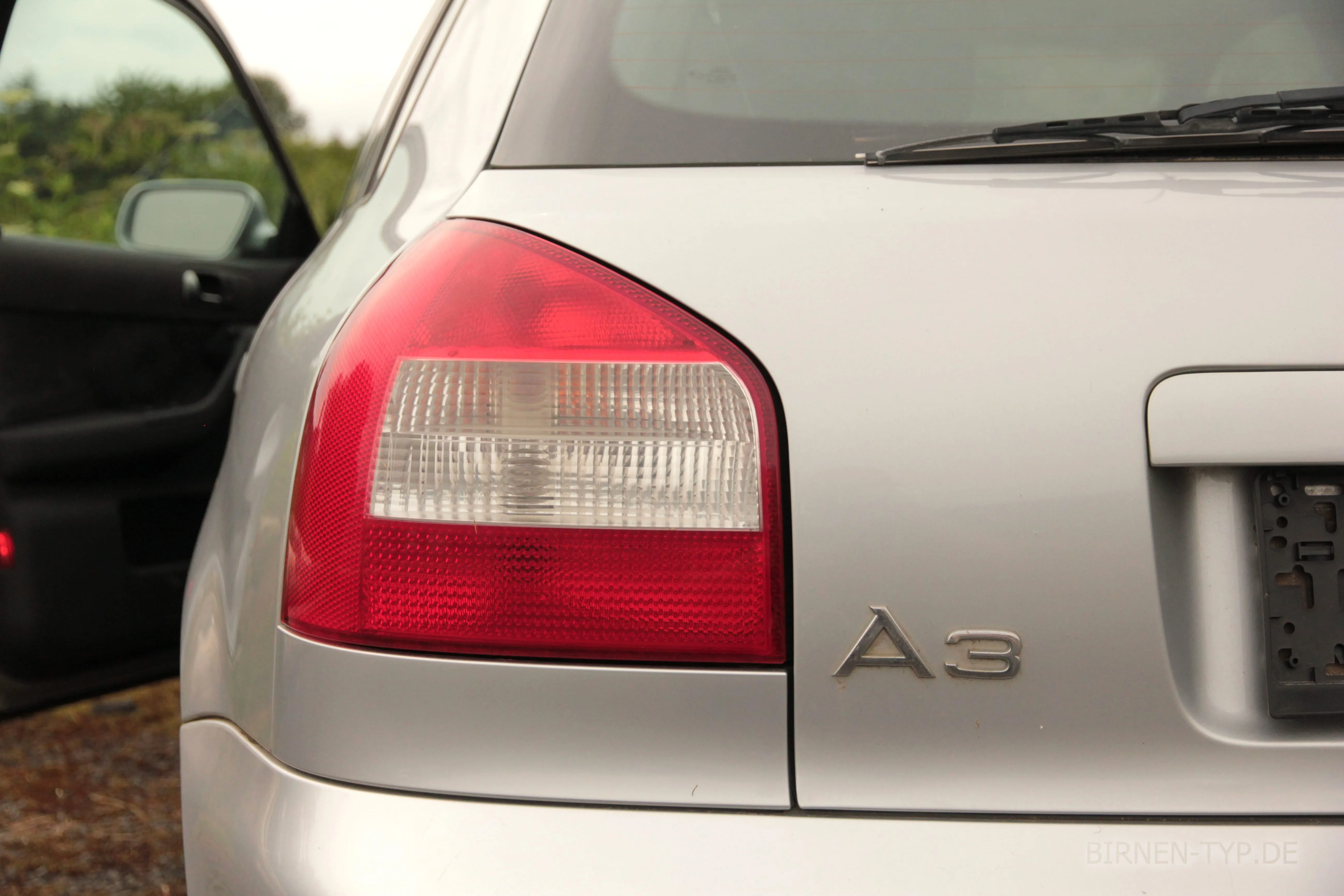 So sieht die Rückleuchte des Audi A3 1. Gen aus