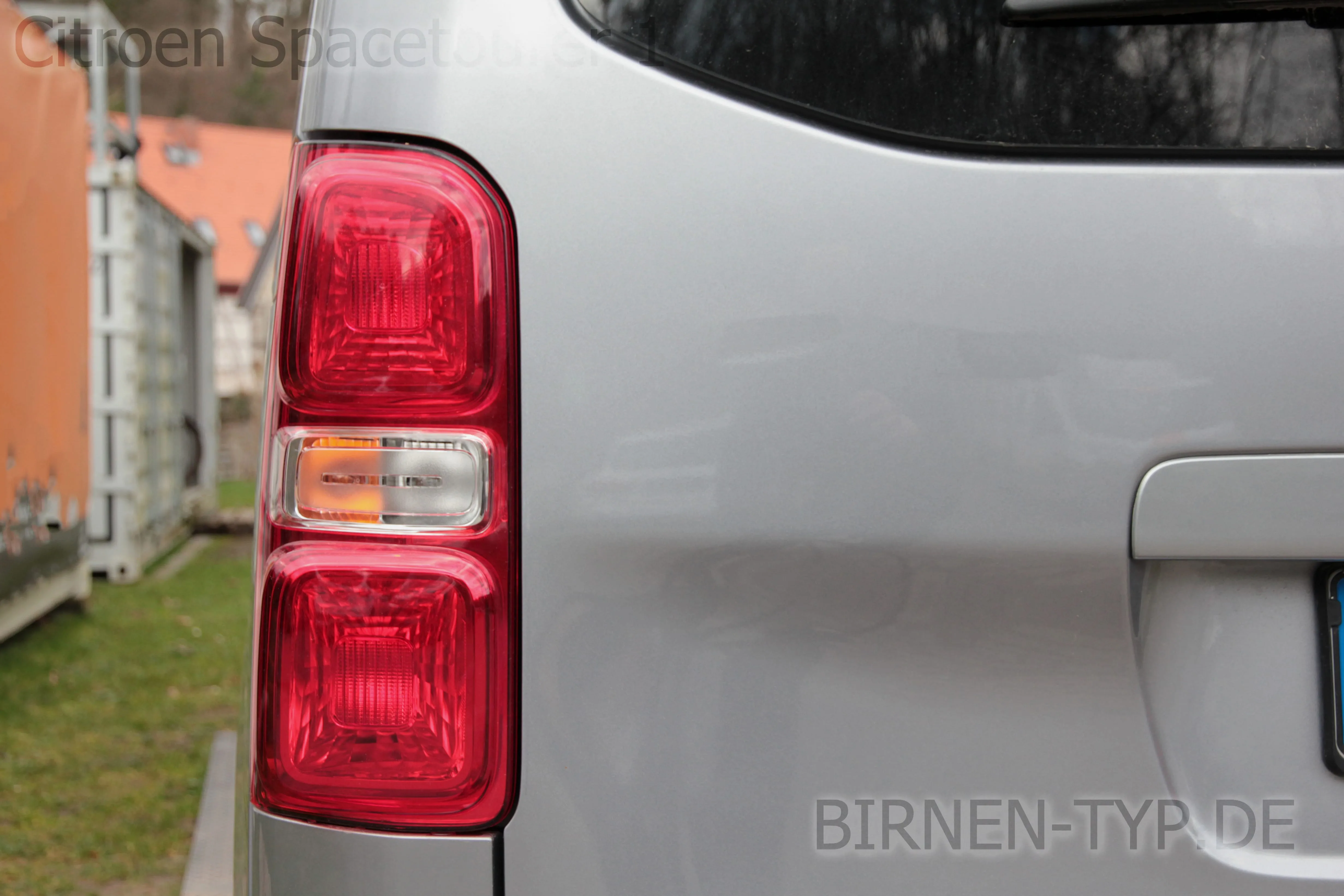 So sieht die Rückleuchte des Citroën Spacetourer aus