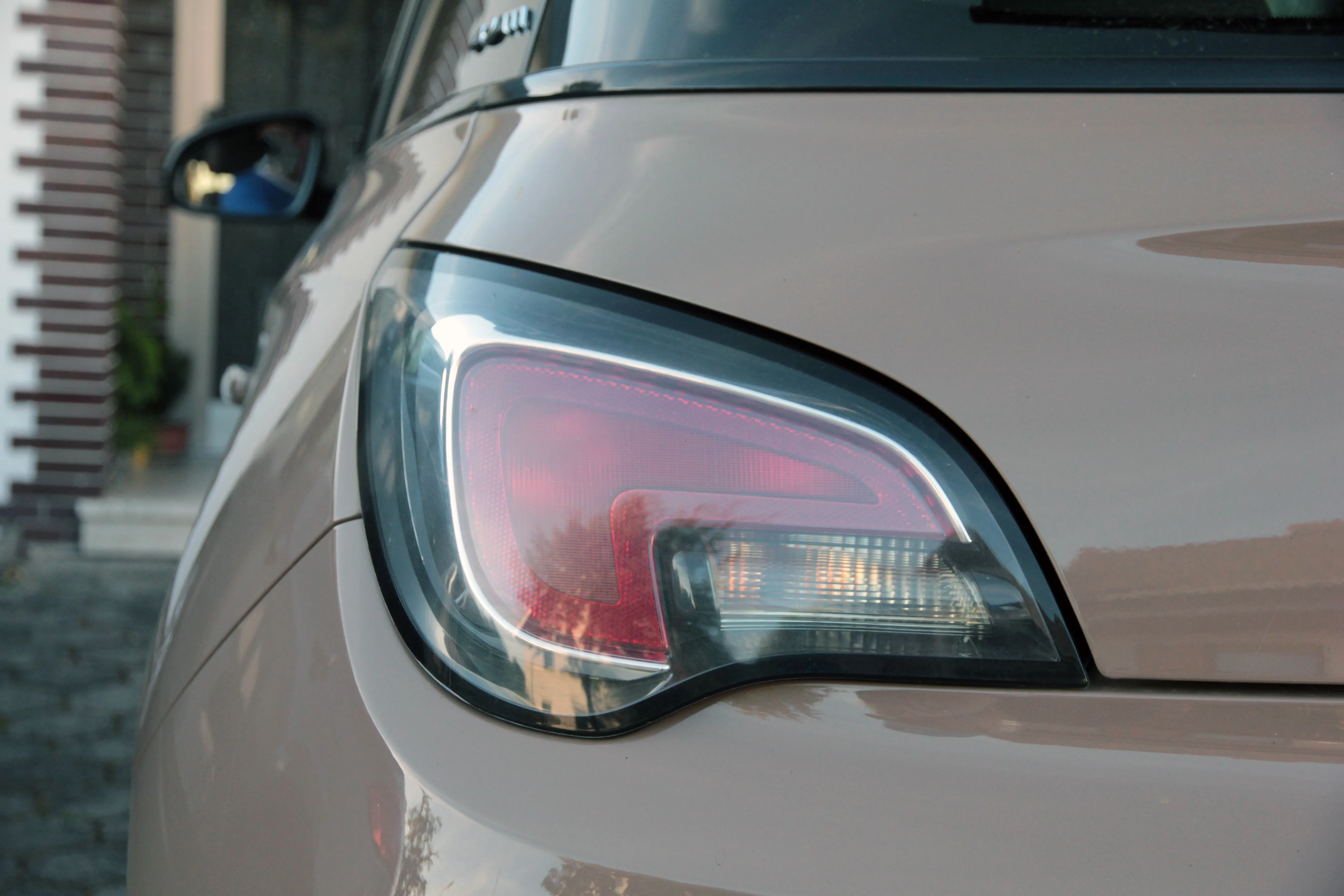 So sieht die Rückleuchte des Opel Adam 1 aus