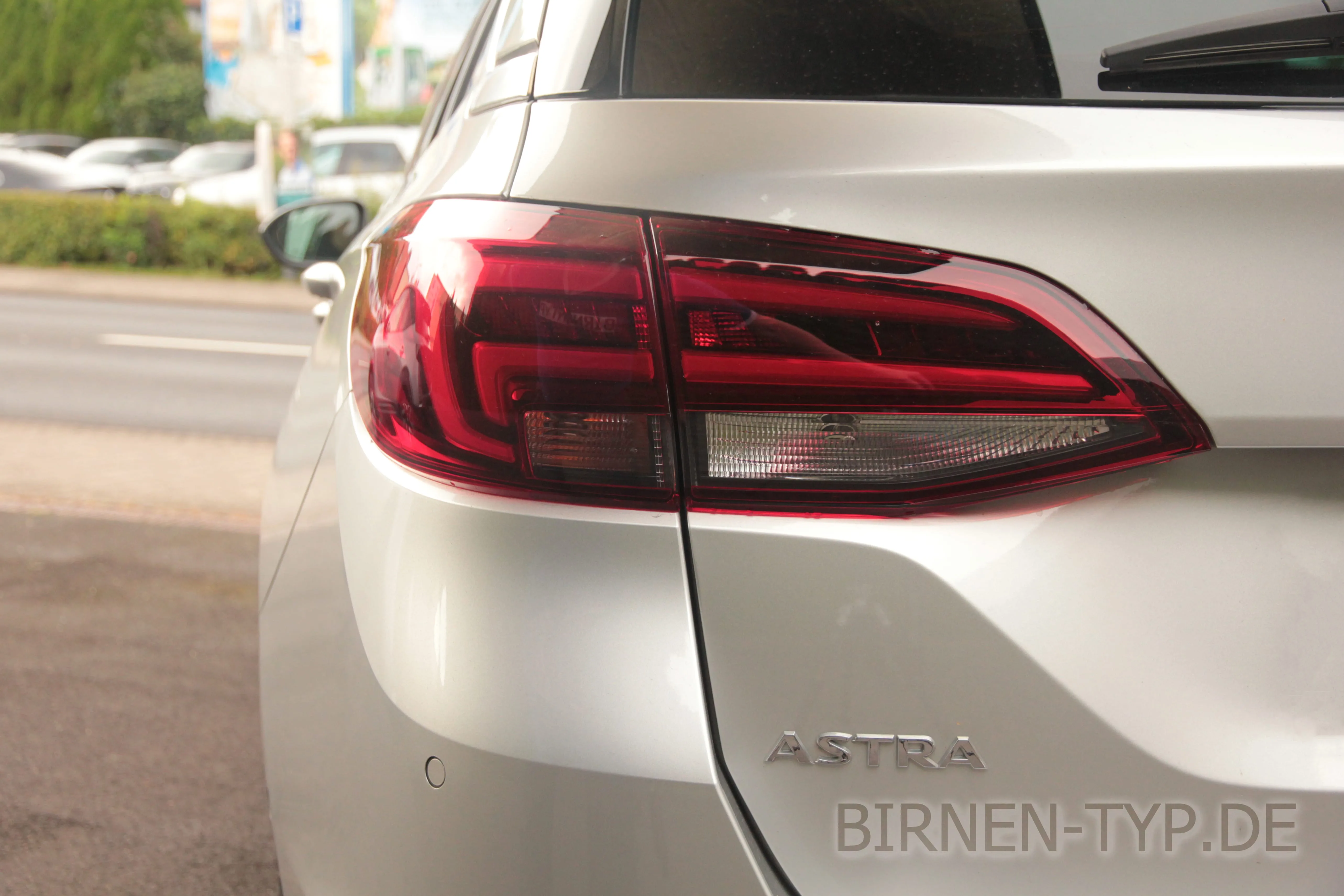 So sieht die Rückleuchte des Opel Astra aus