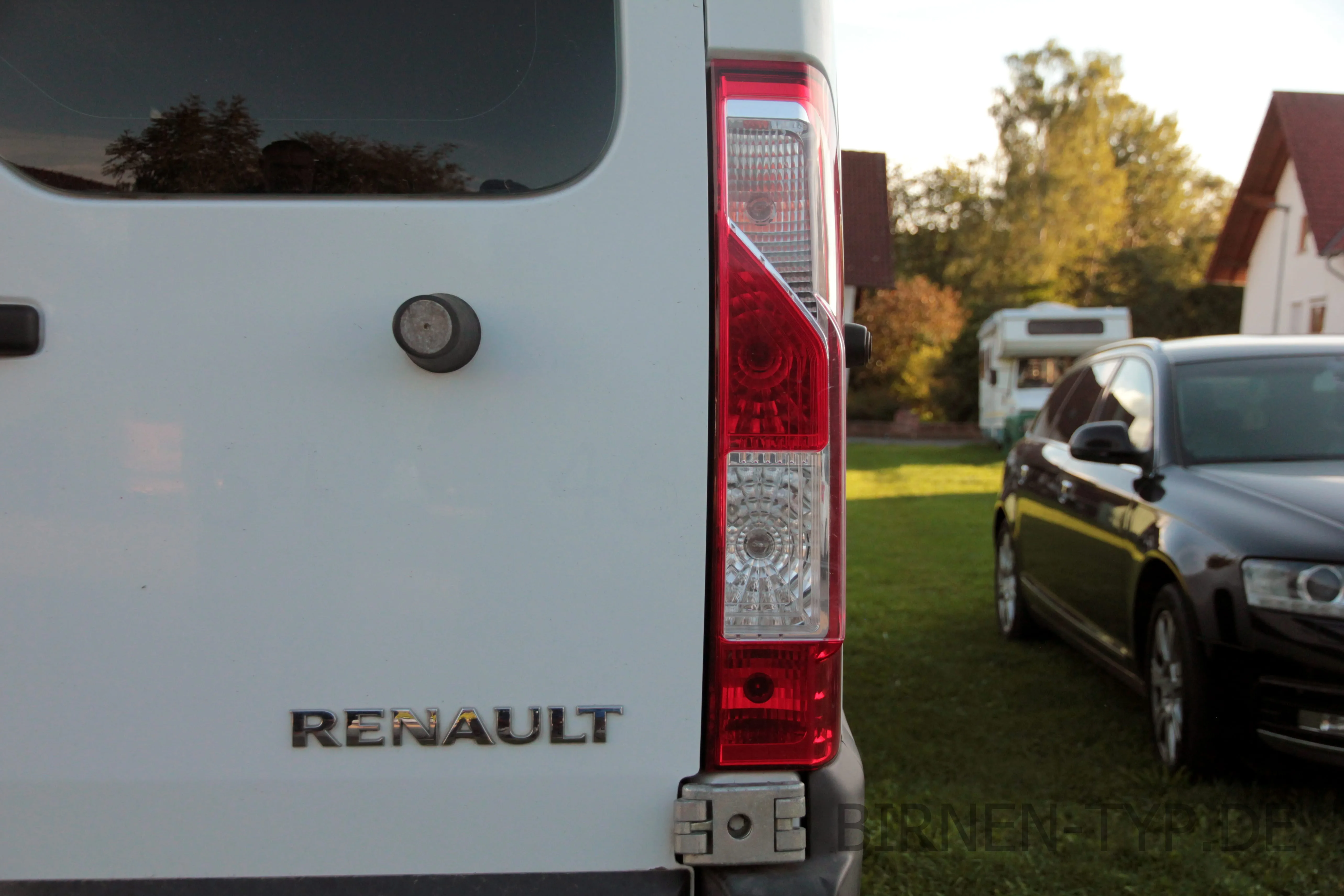 So sieht die Rückleuchte des Renault Master 3 aus