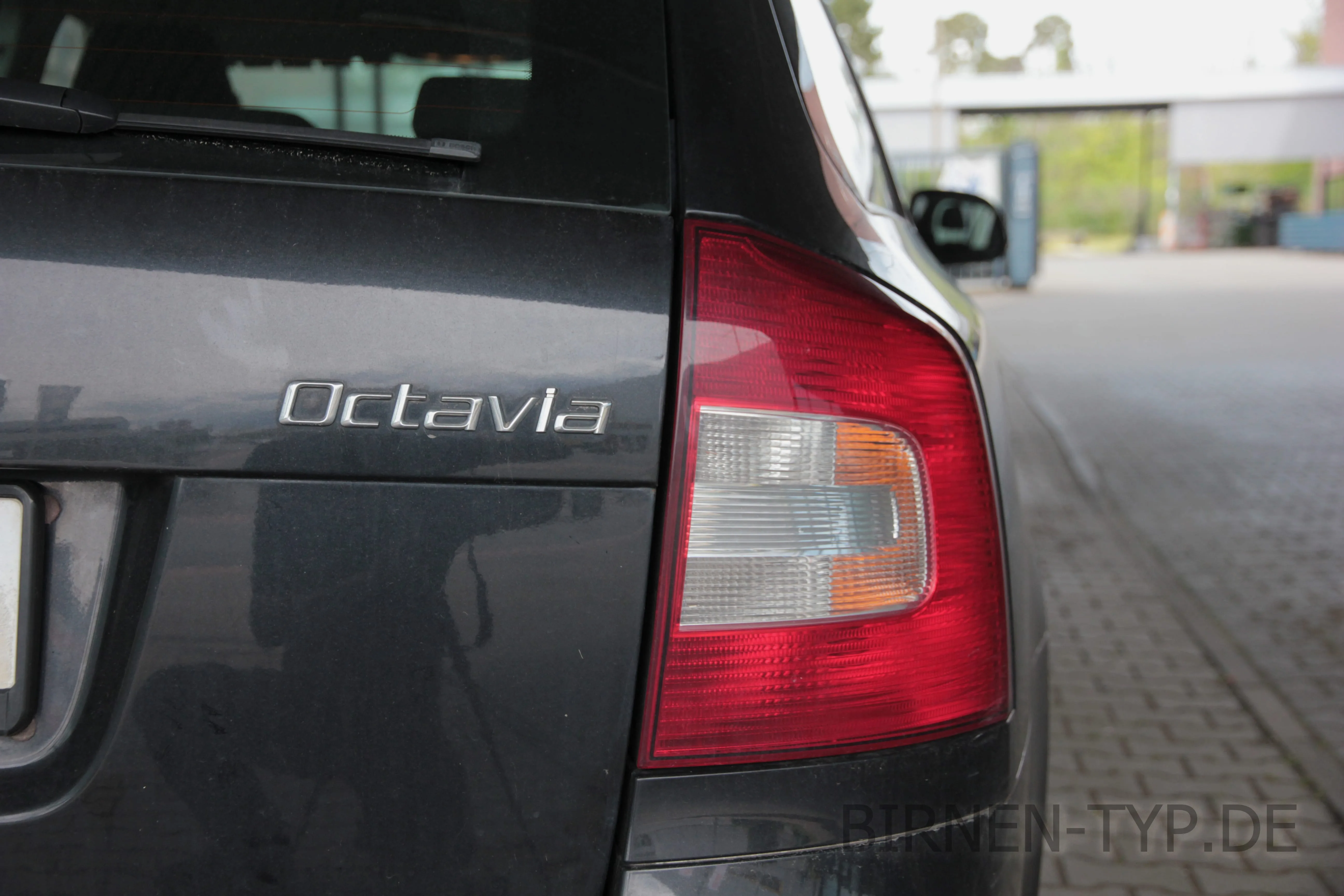 So sieht die Rückleuchte des Škoda Octavia 2. Gen. aus