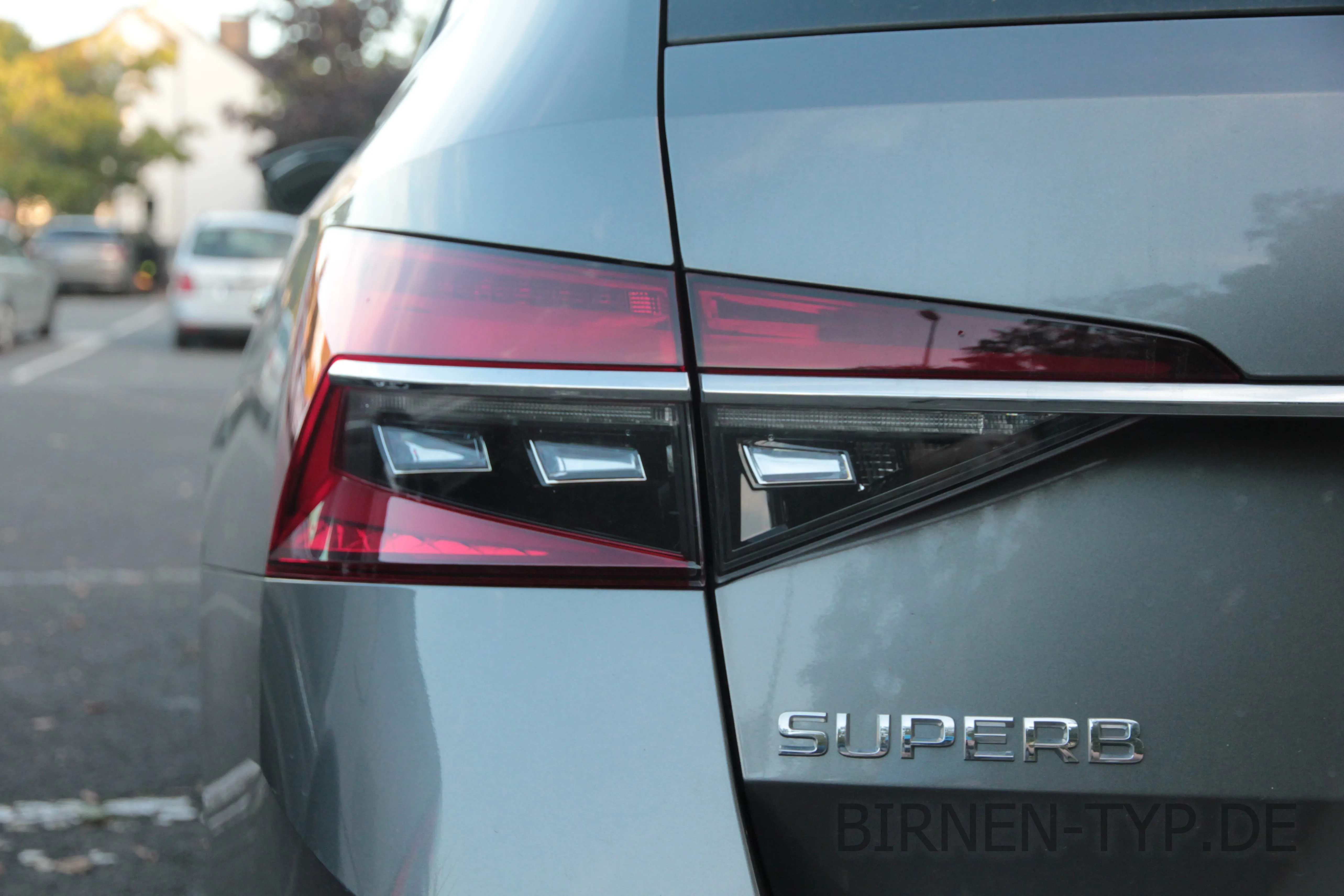 So sieht die Rückleuchte des Škoda Superb aus