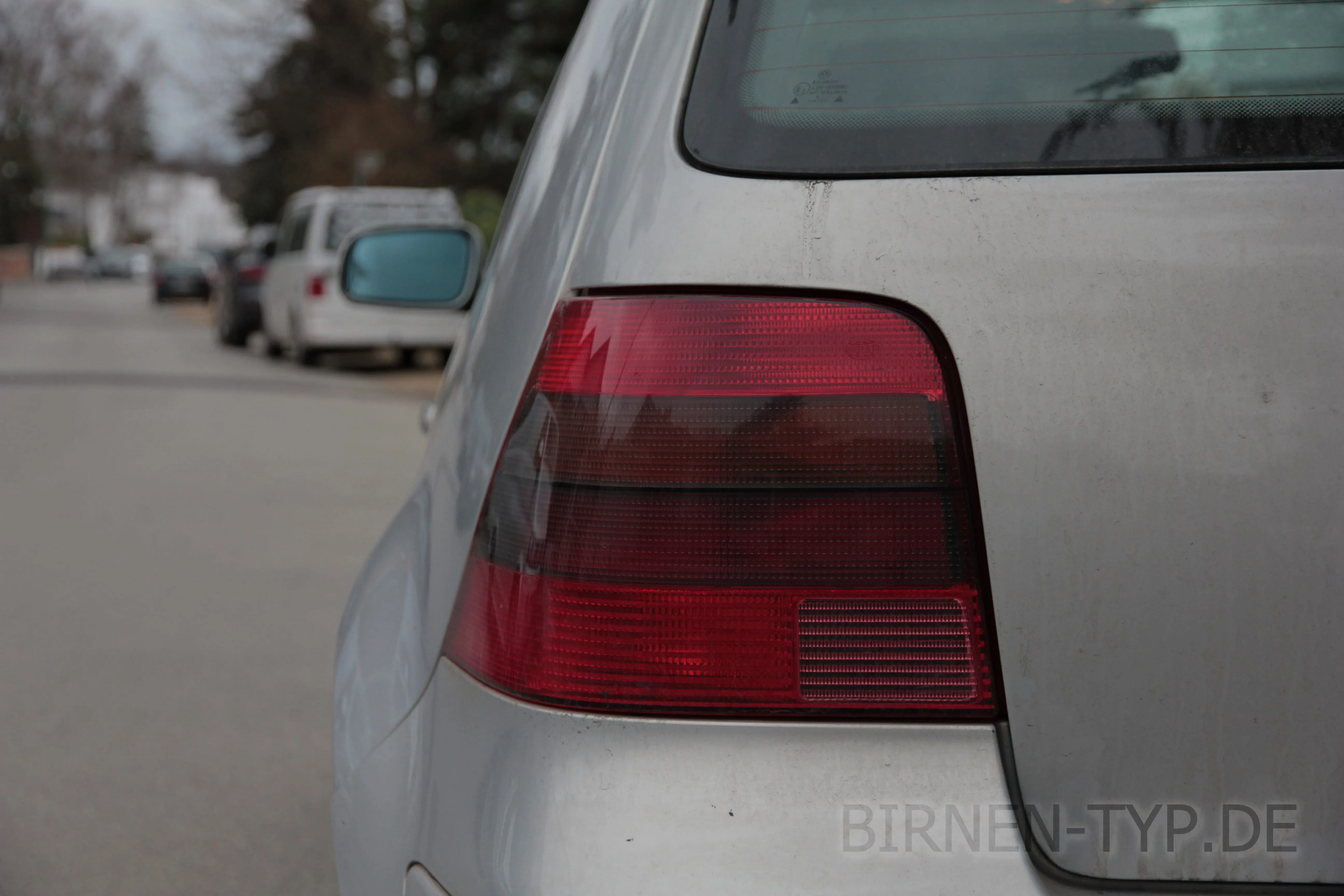 So sieht die Rückleuchte des VW Golf IV aus