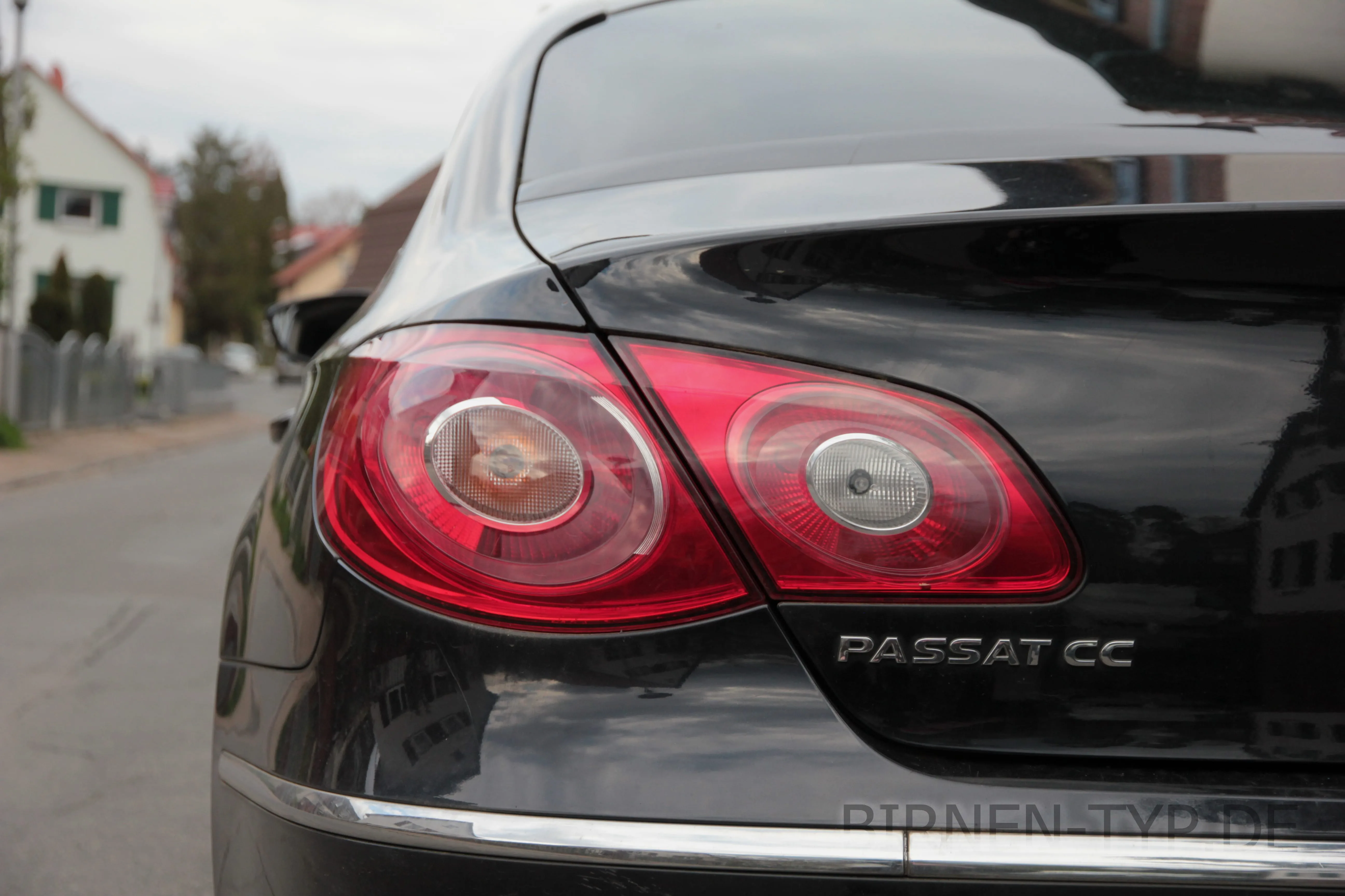 So sieht die Rückleuchte des VW Passat CC aus