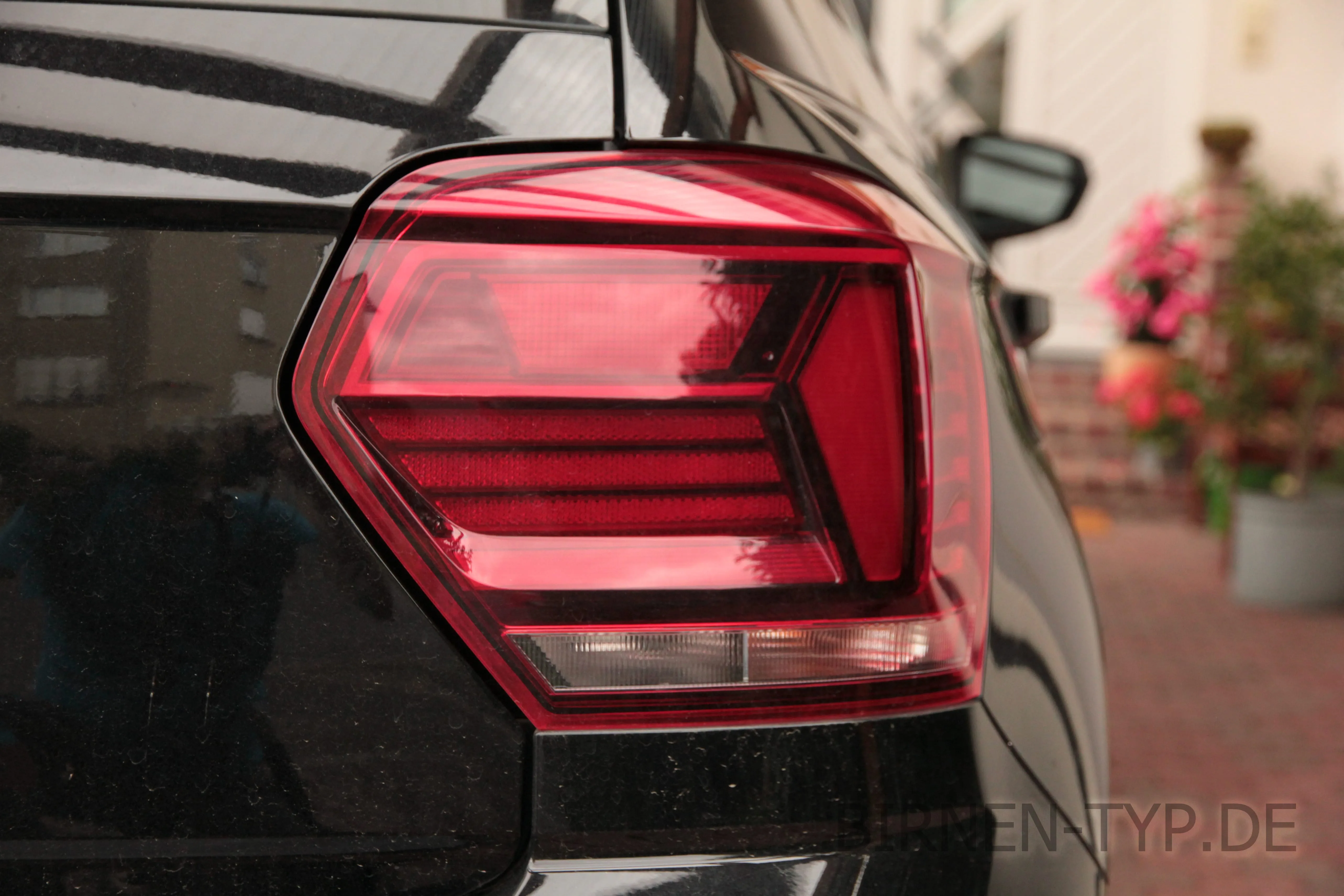 So sieht die Rückleuchte des VW Polo VI aus