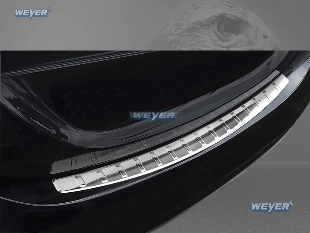 Edelstahl-Ladekantenschutz für den Mercedes-Benz C-Klasse 4. Gen