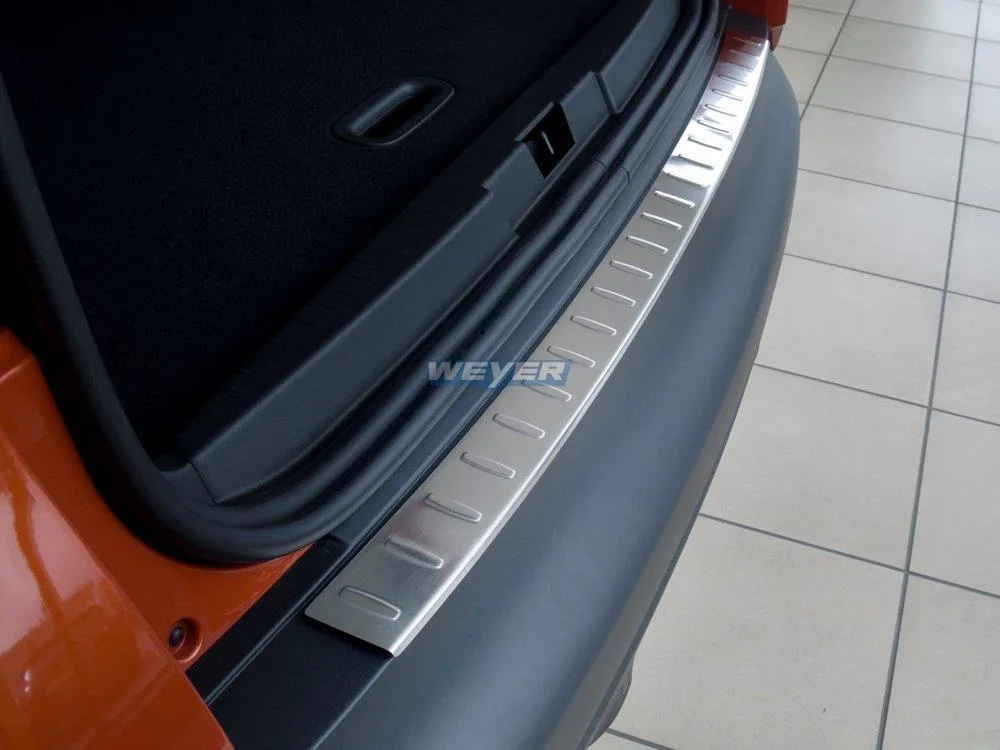 Edelstahl-Ladekantenschutz für den Renault Captur 1. Gen
