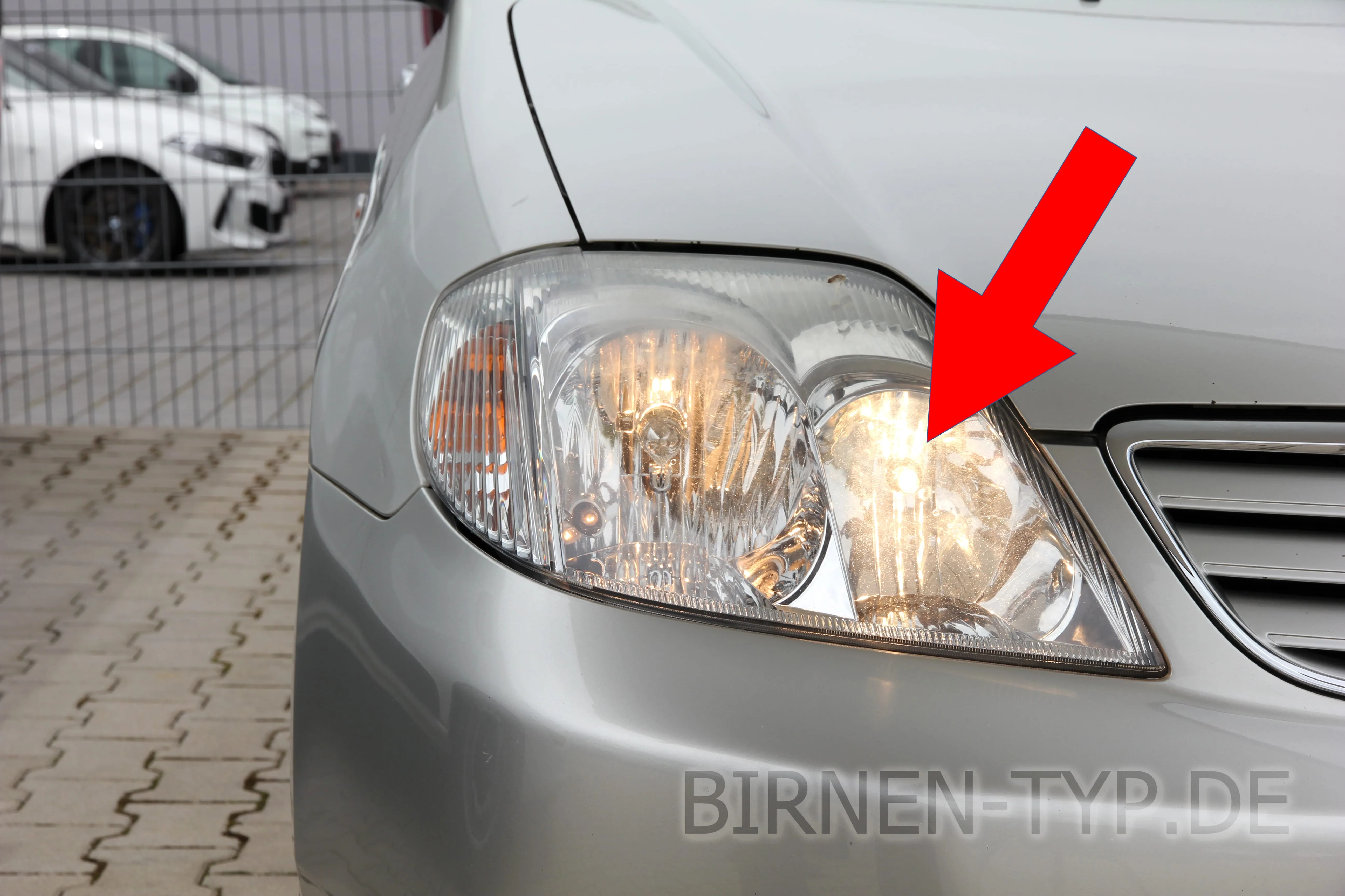 Fernlicht am Toyota Corolla 9. Gen