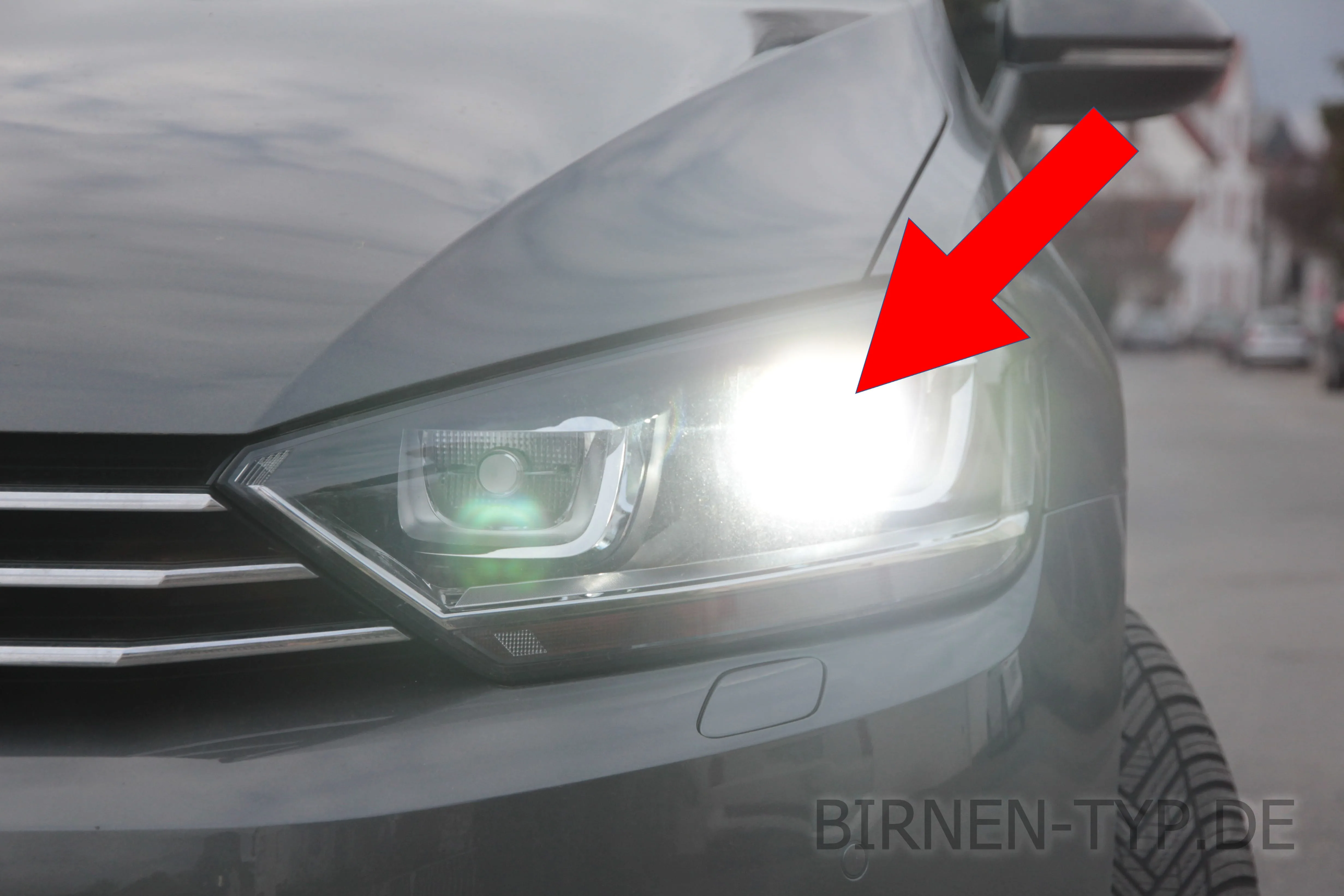 Fernlicht am VW Golf Sportsvan