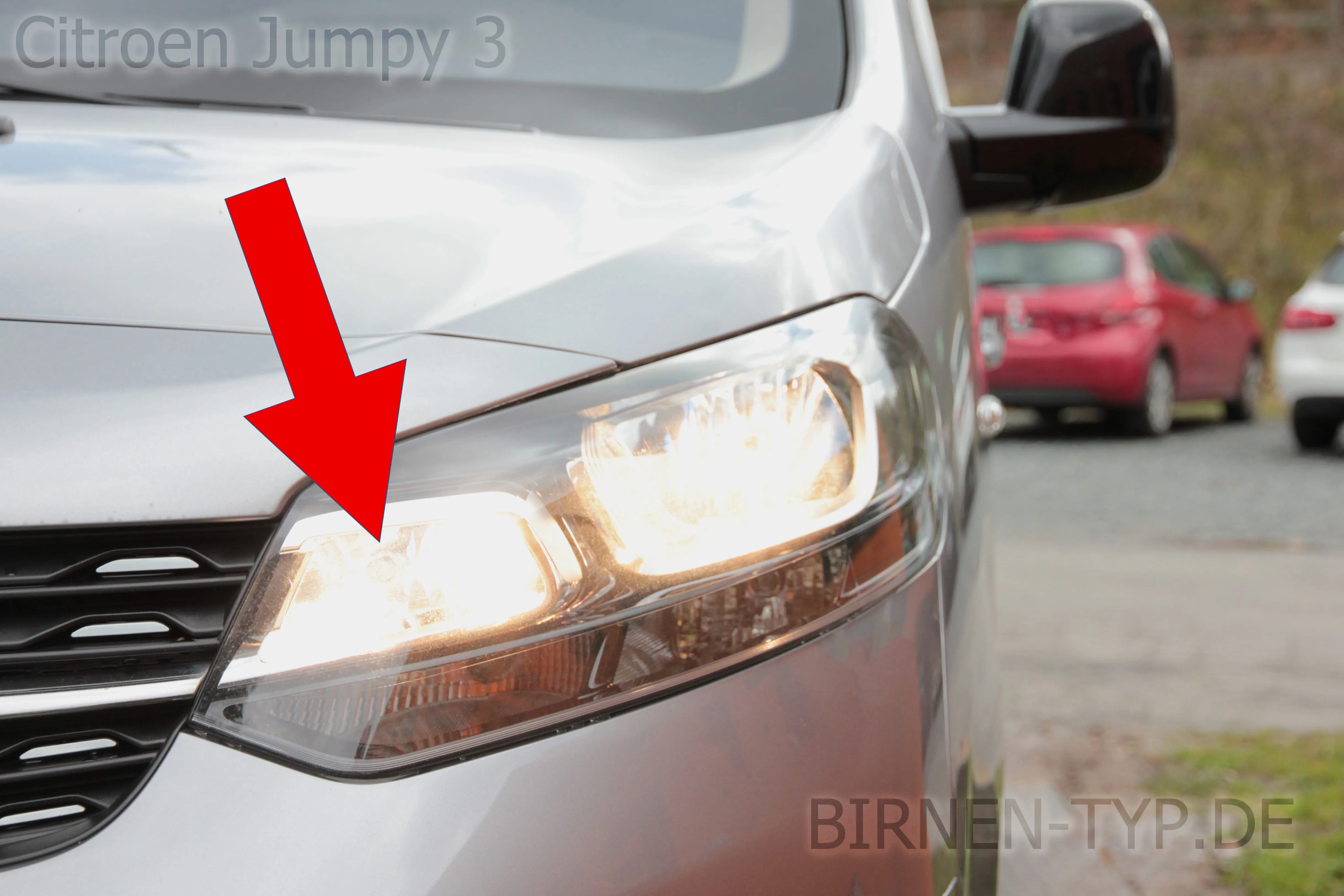 Fernlicht des Citroën Jumpy / Dispatch — bei Halogen-Abblendlicht