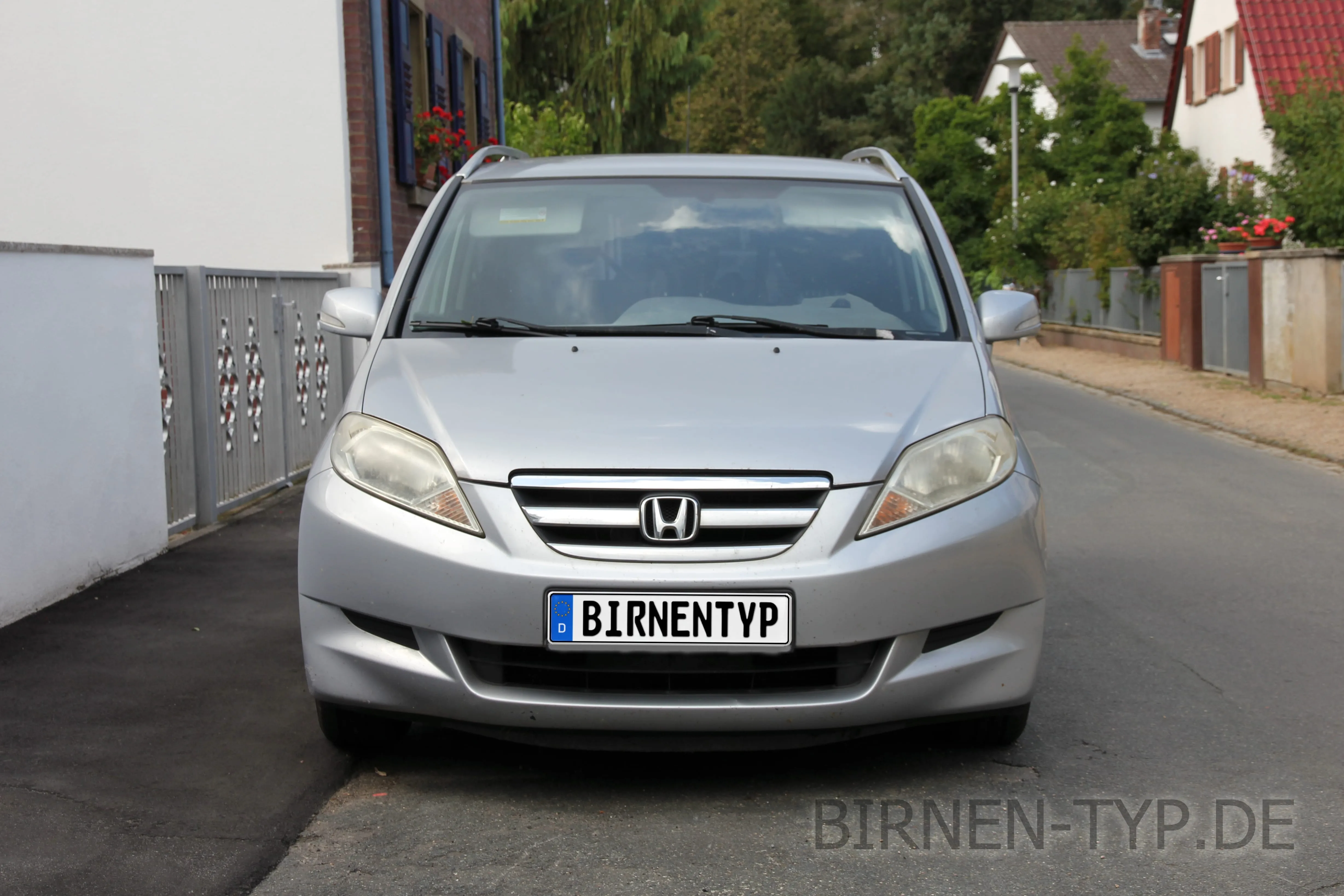 FR-V 1