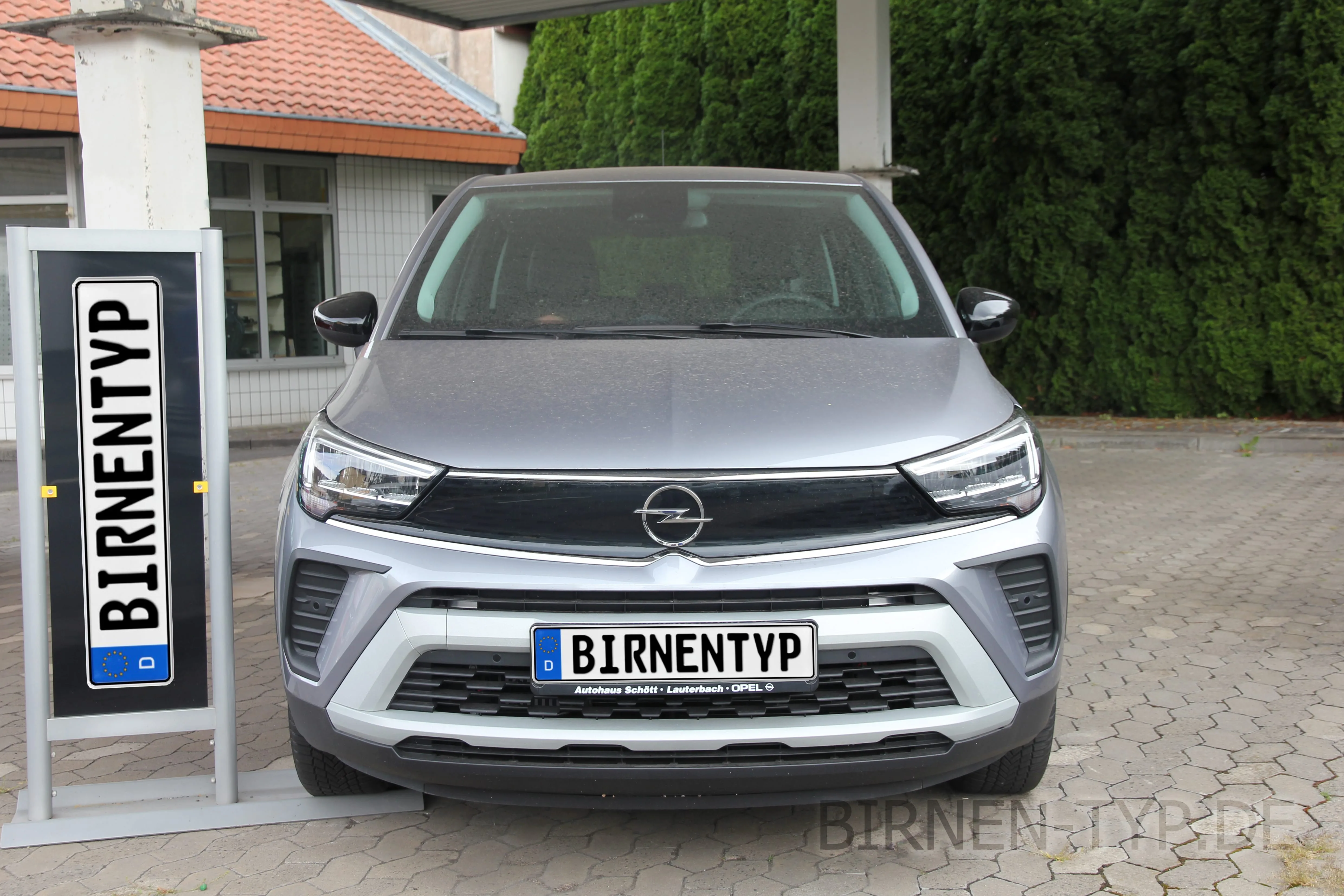 Frontansicht des Opel Crossland (X)