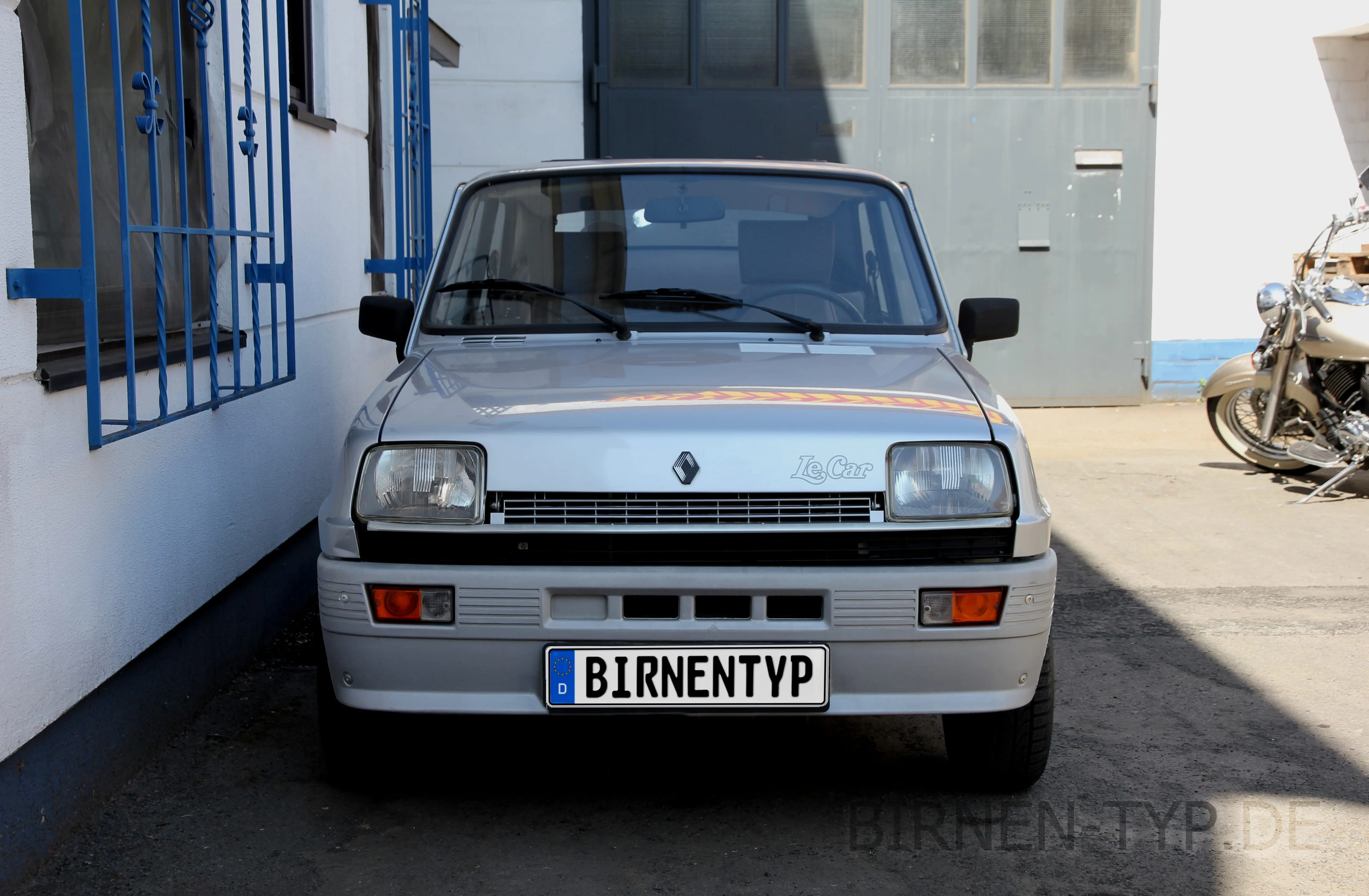 R 5 1