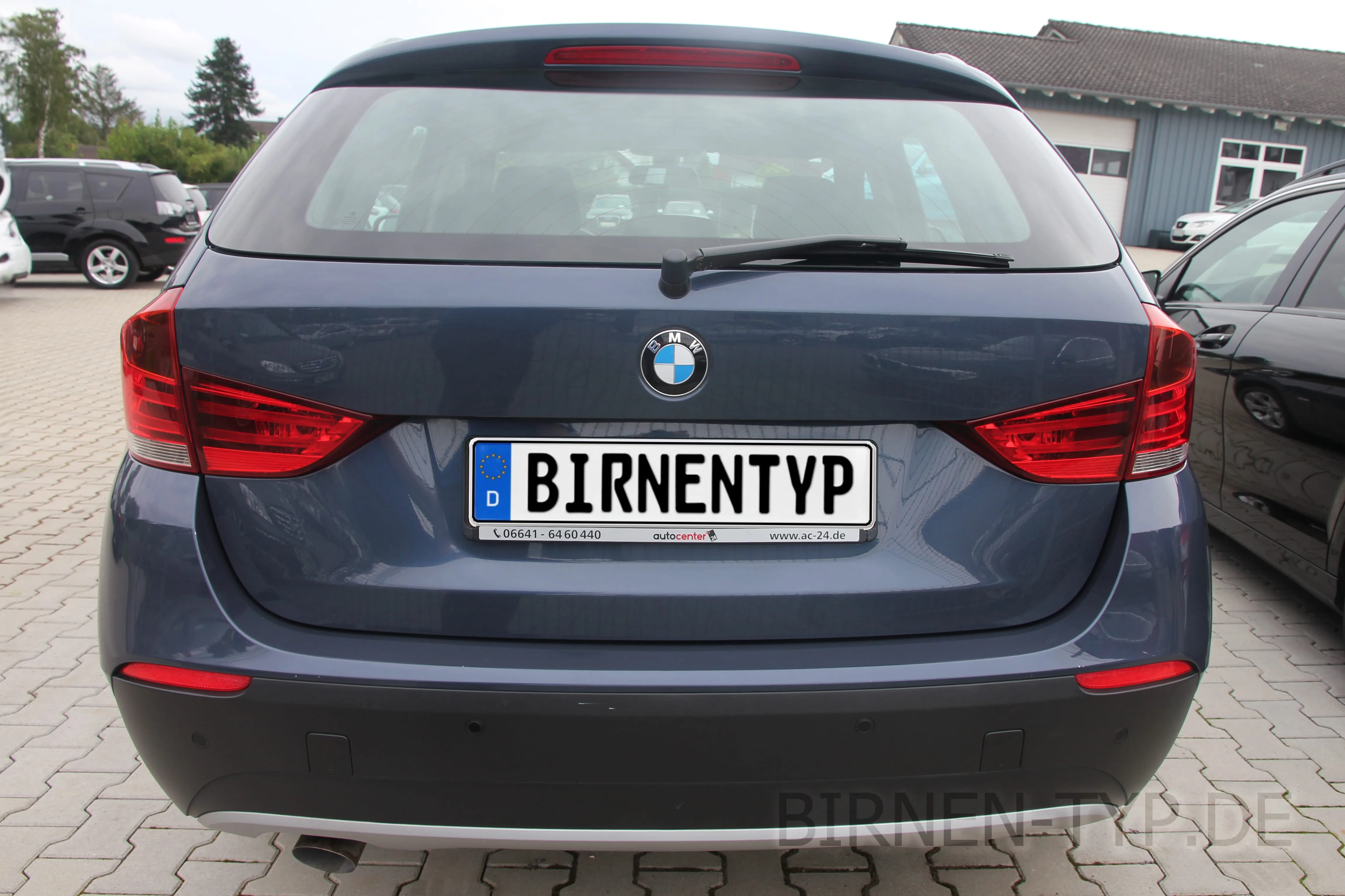 Heck-Ansicht des BMW X1