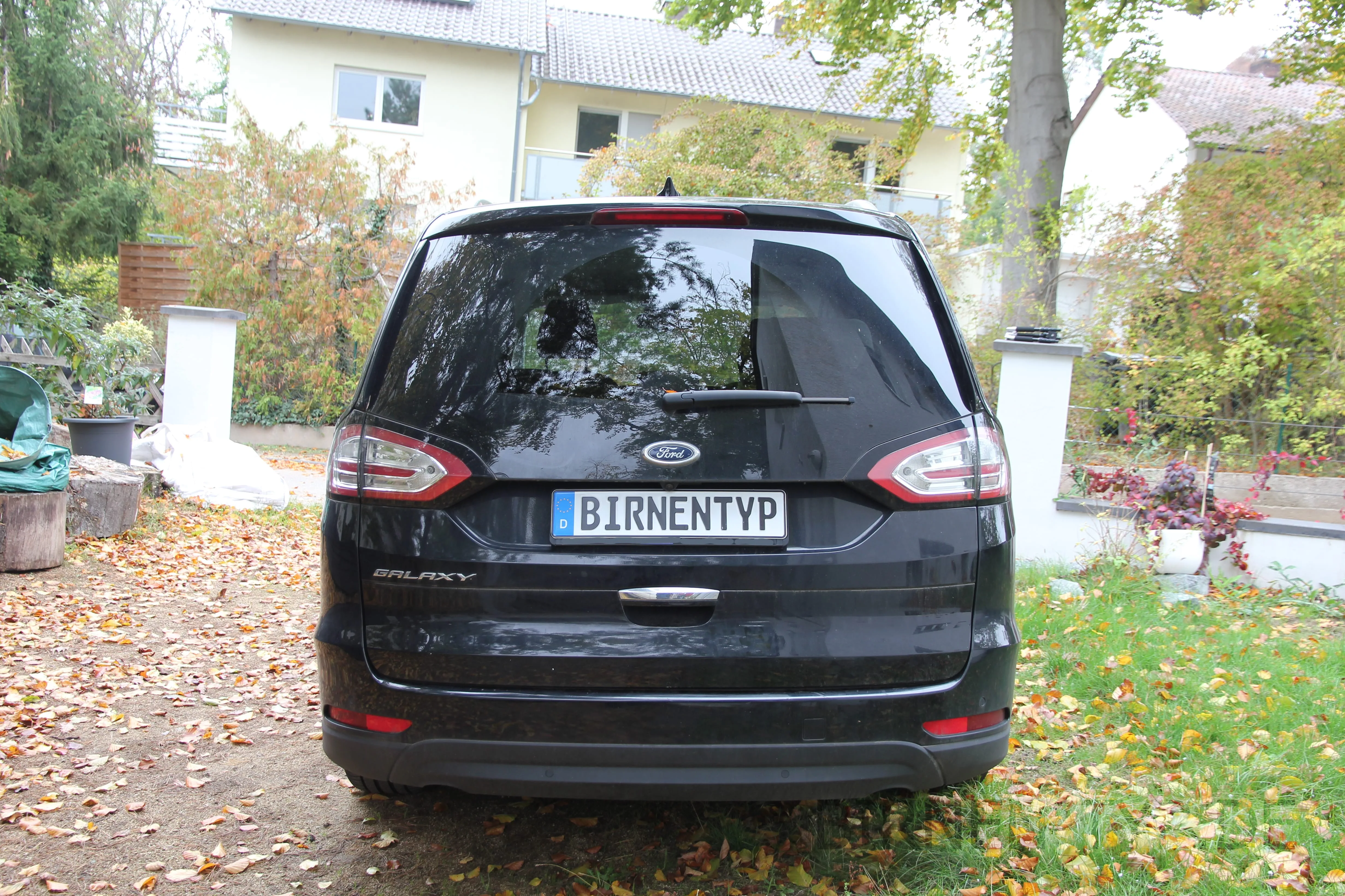 Heck-Ansicht des Ford Galaxy