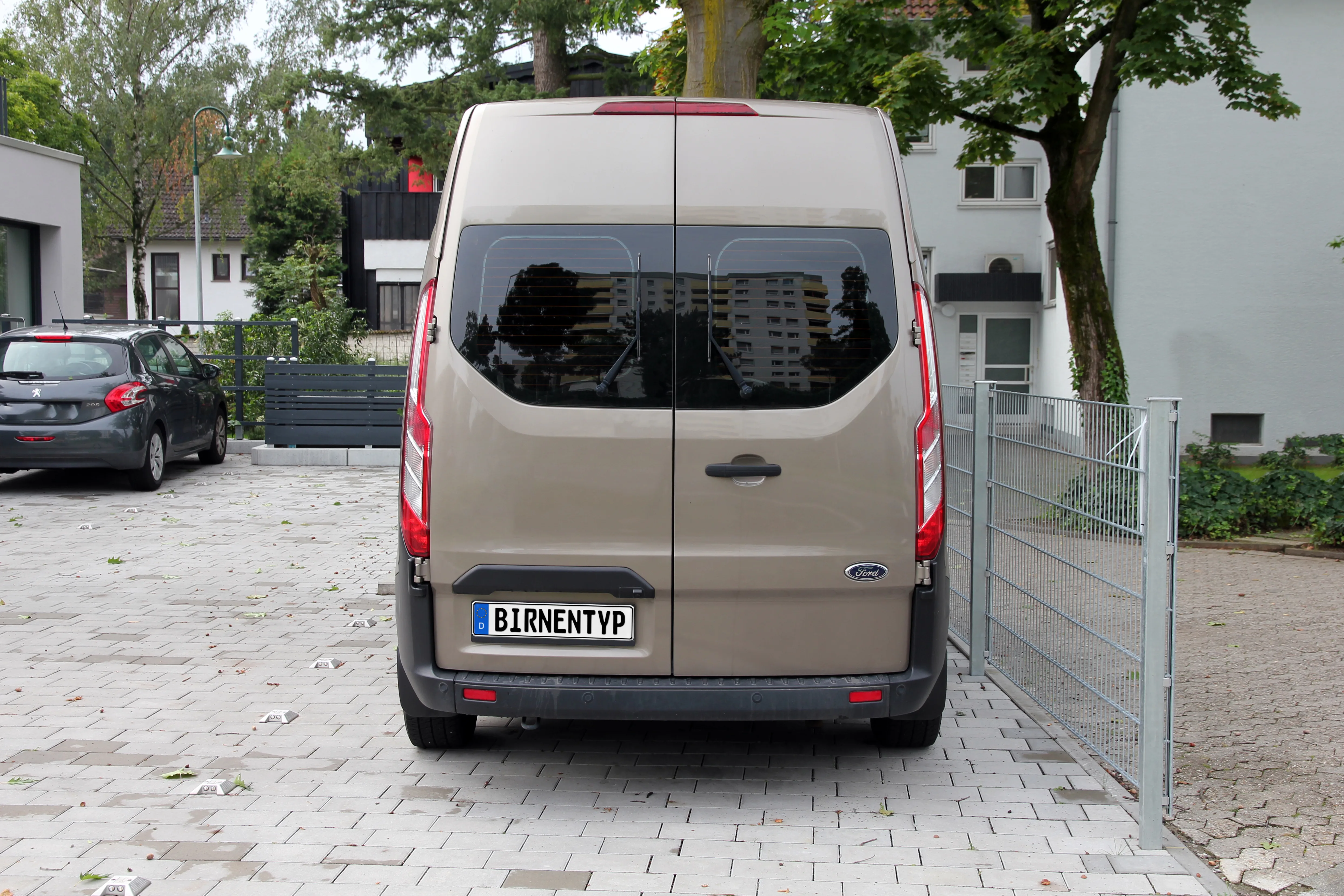 Heck-Ansicht des Ford Tourneo Custom