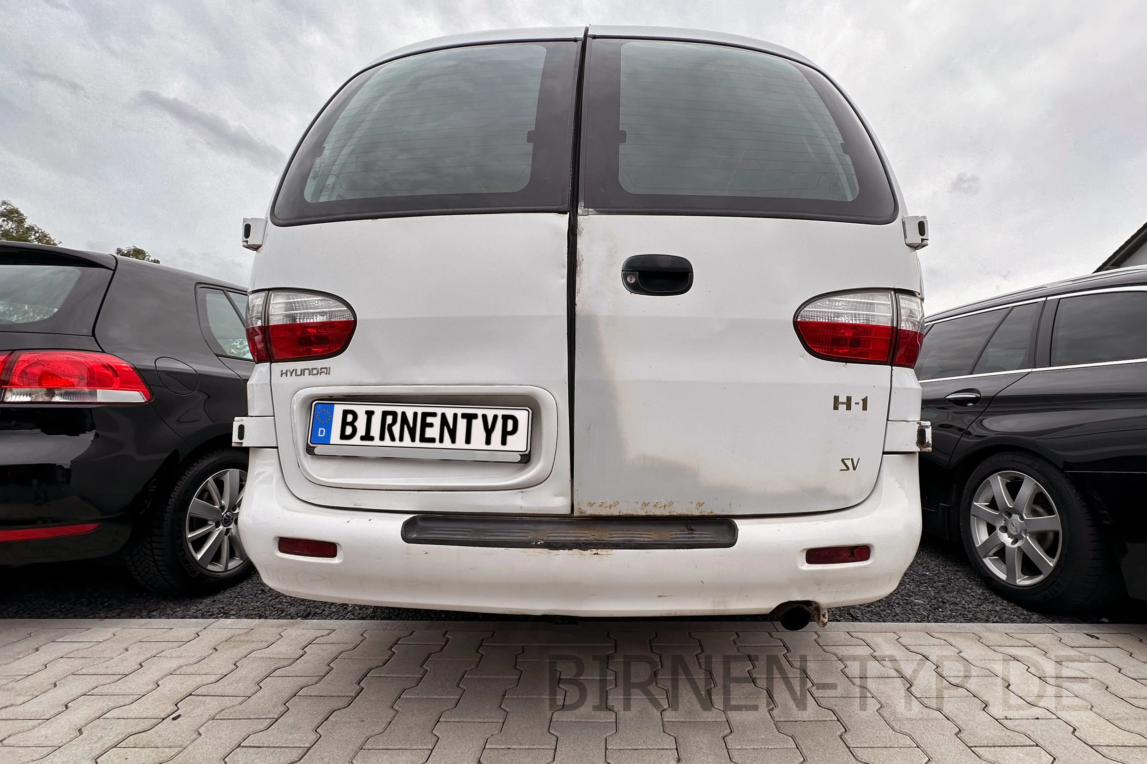 Heck-Ansicht des Hyundai H-1/Starex/Libero