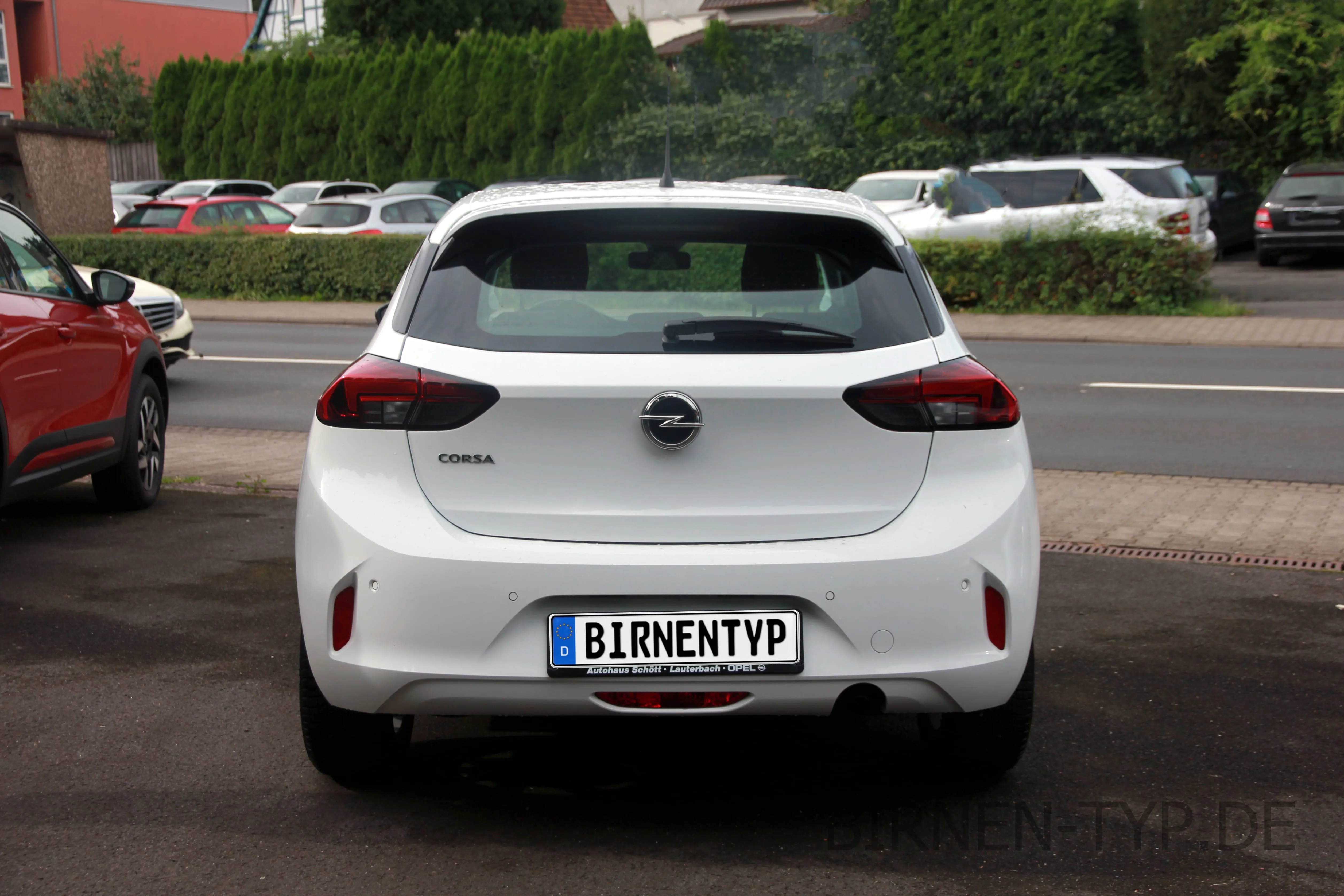 Heck-Ansicht des Opel Corsa F