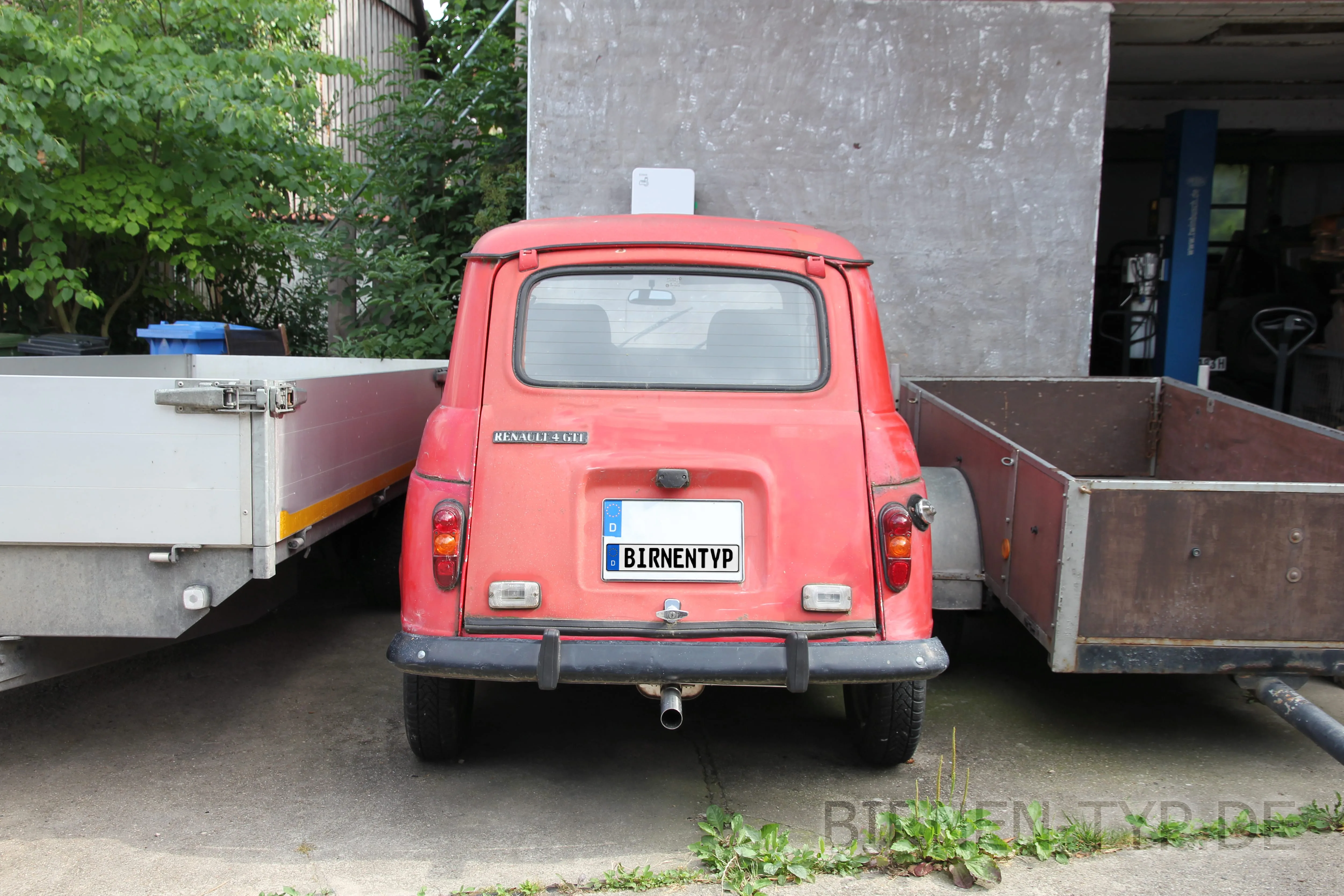 Heck-Ansicht des Renault R4