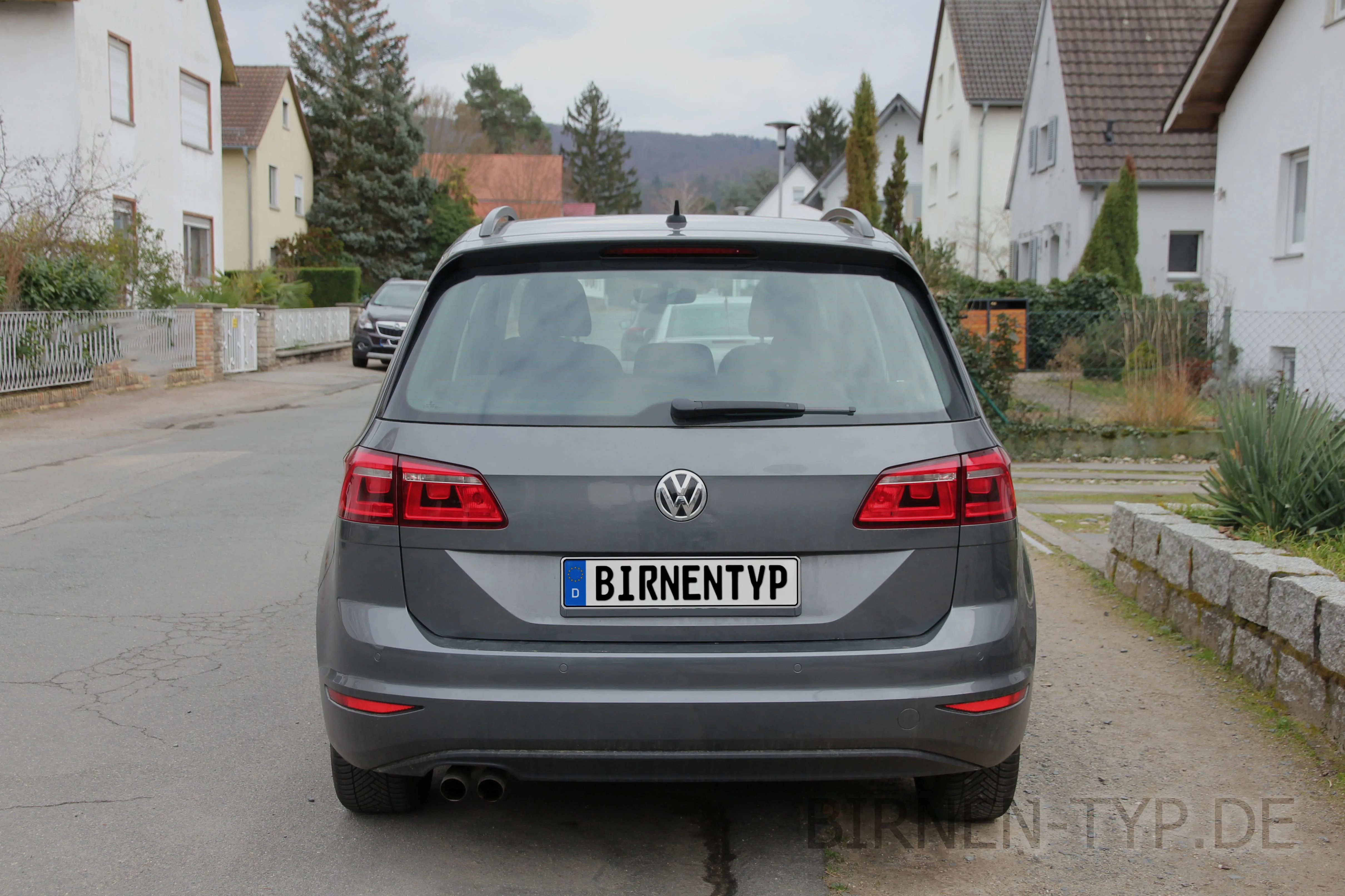 Heck-Ansicht des VW Golf Sportsvan
