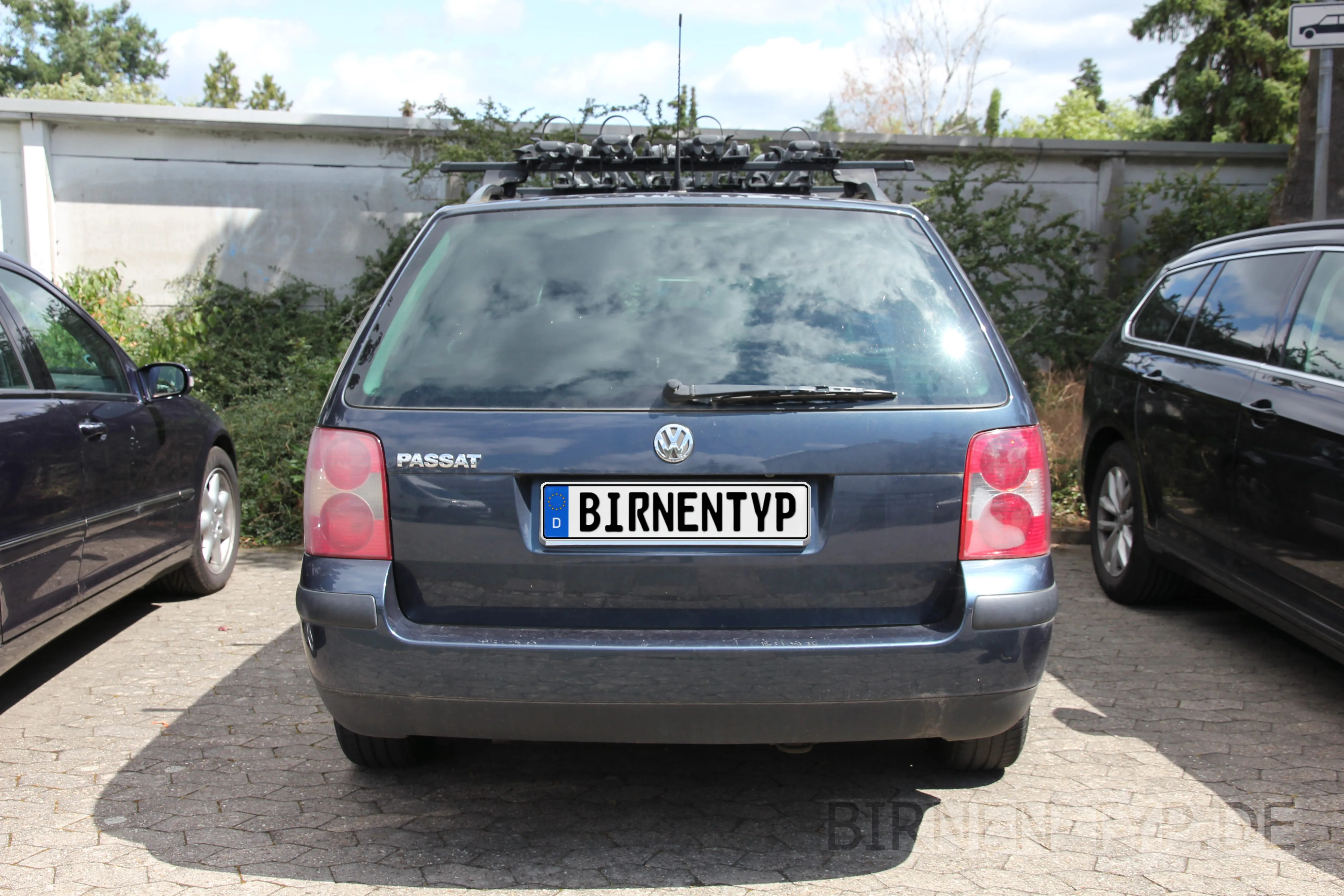 Heck-Ansicht des VW Passat B5