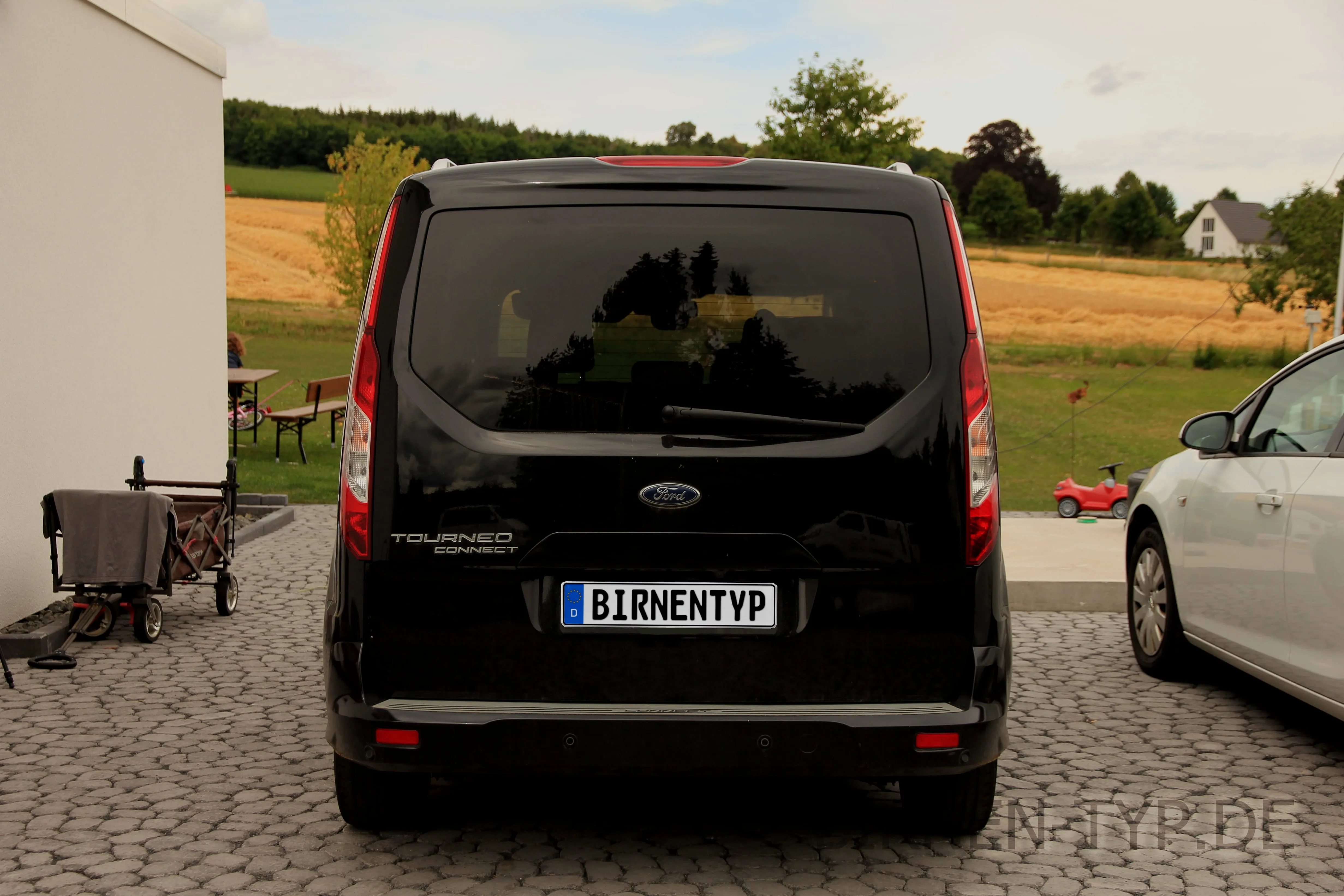 Heck-Ansicht des Ford Tourneo Connect
