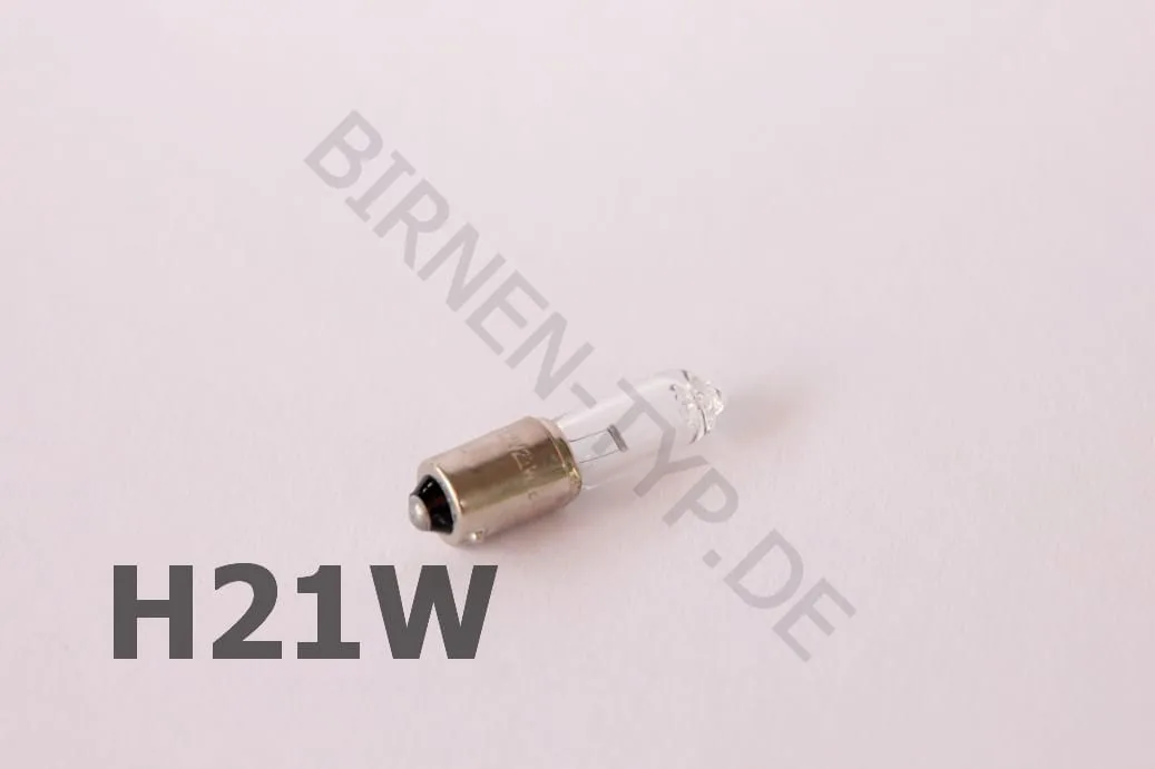 Typische H21W-Birne mit Sockel BAY9s