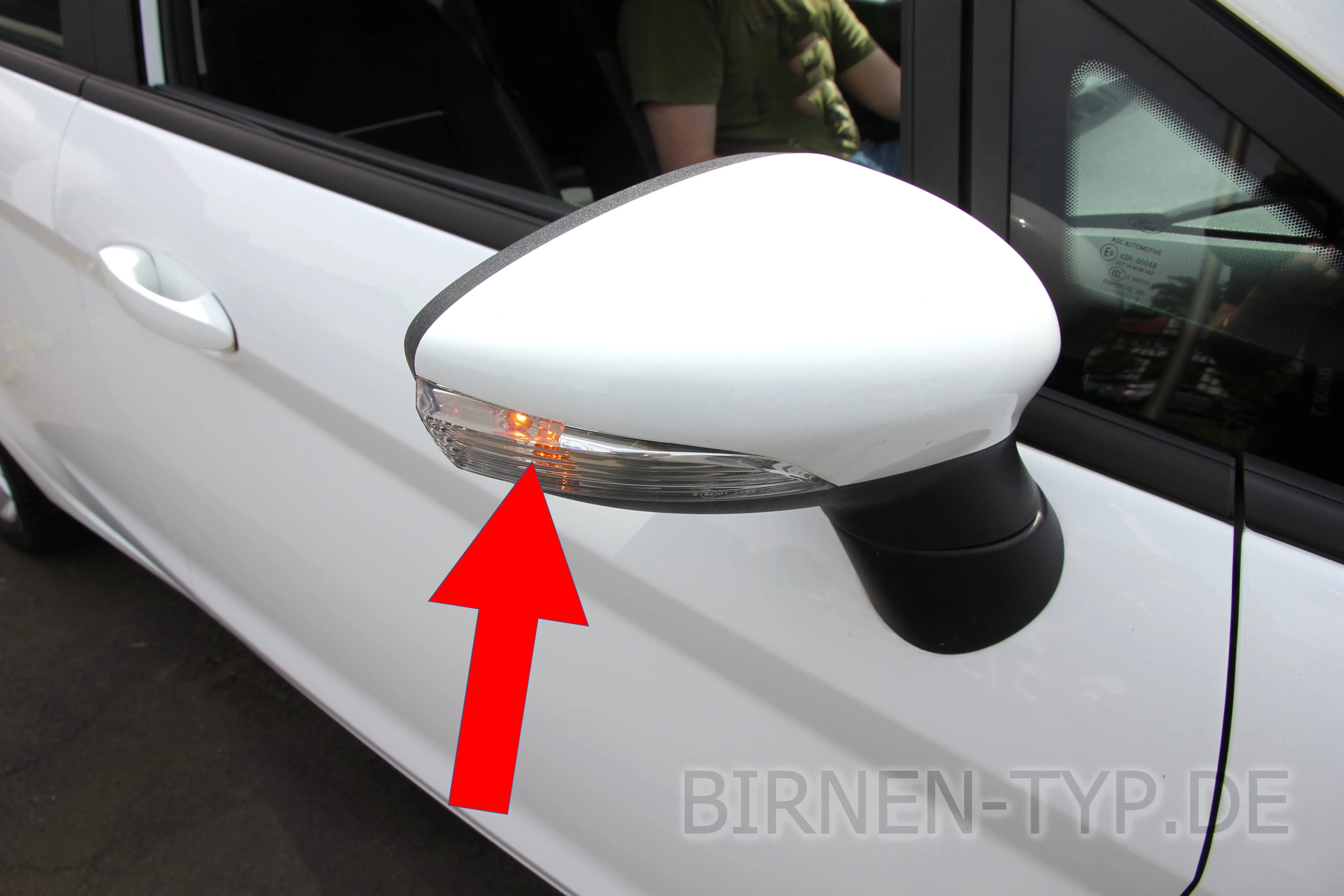 Seitenblinker am Ford Fiesta 7. Gen