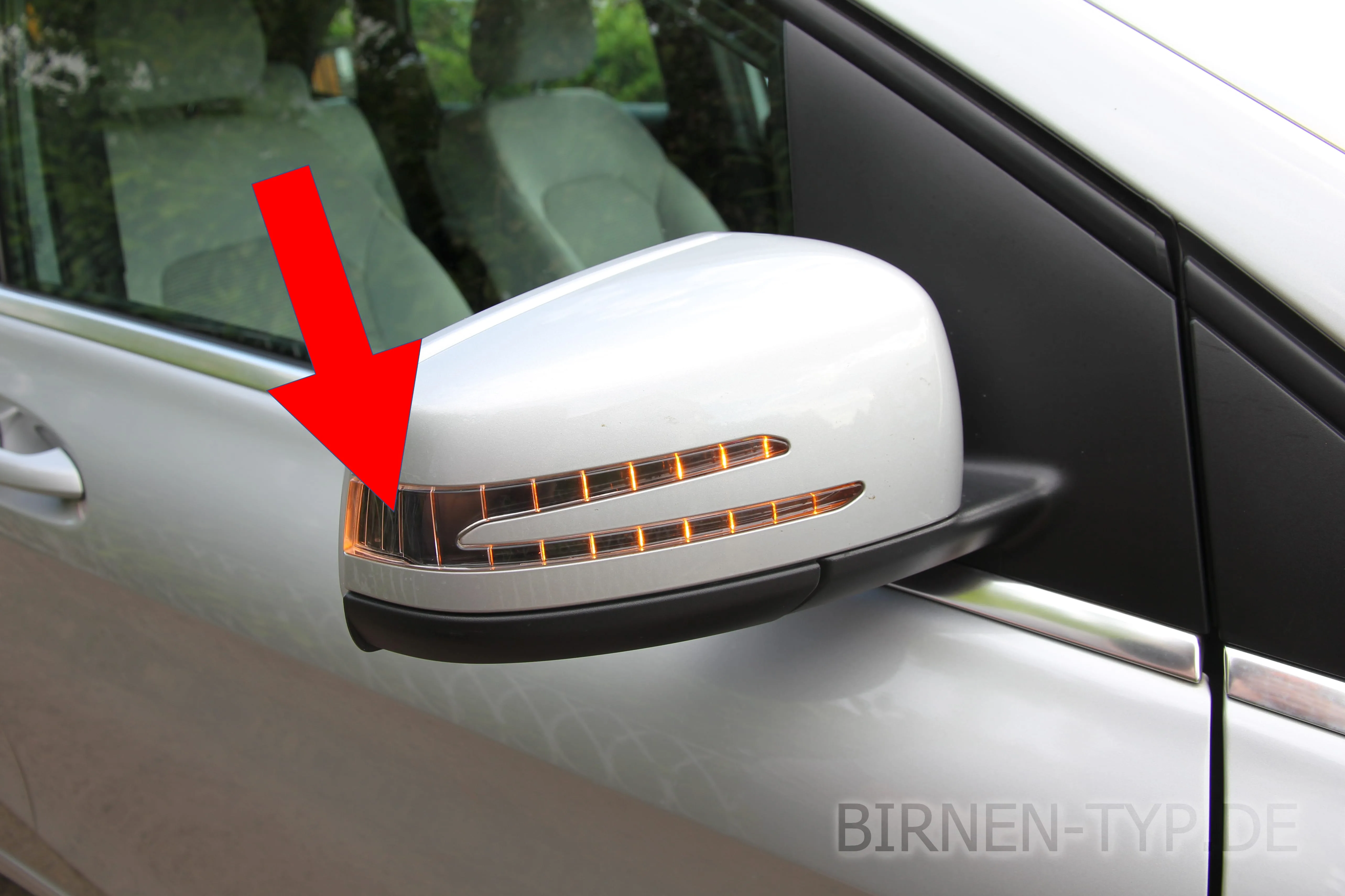 Seitenblinker des Mercedes-Benz B-Klasse