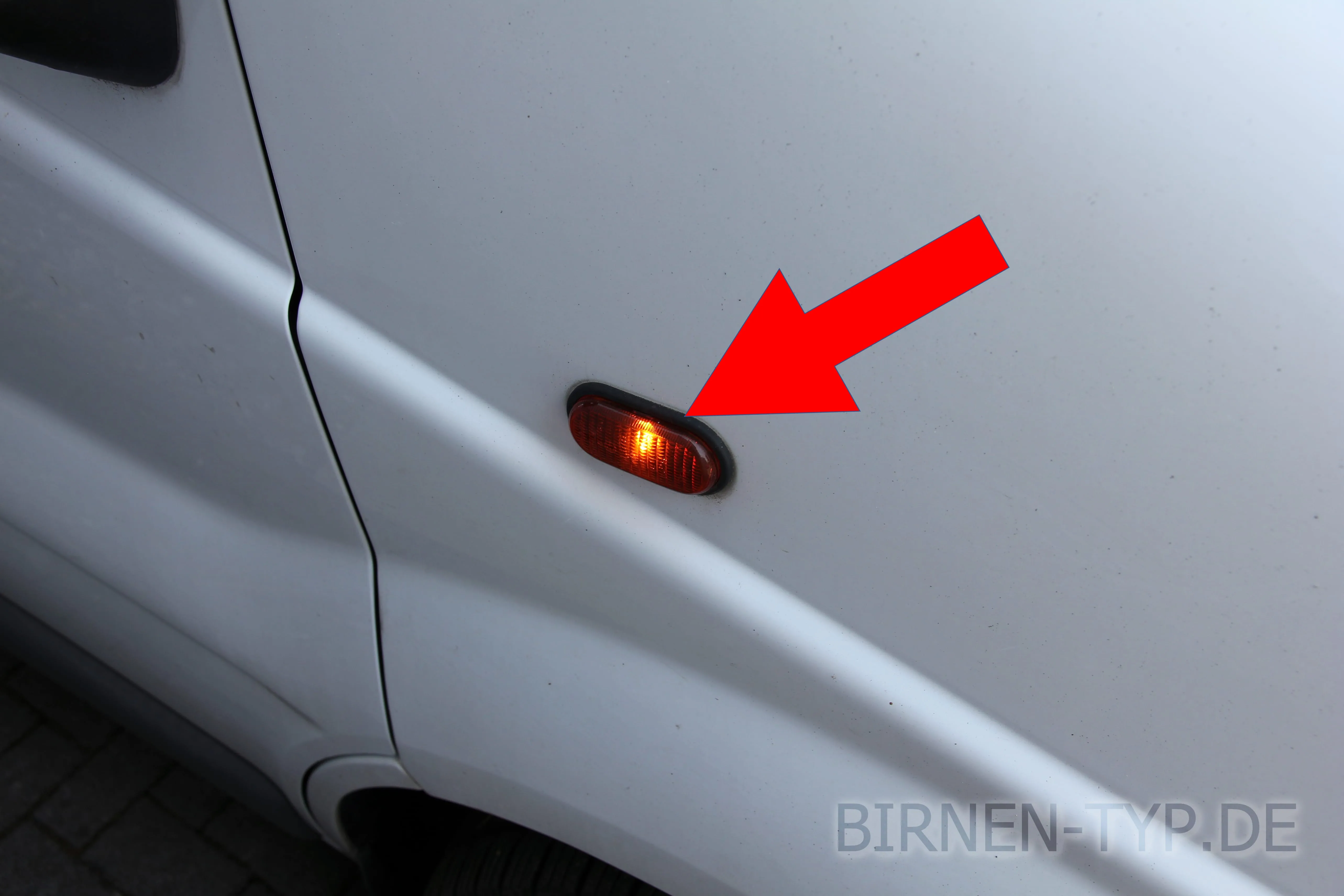 Seitenblinker des Nissan Primastar 1