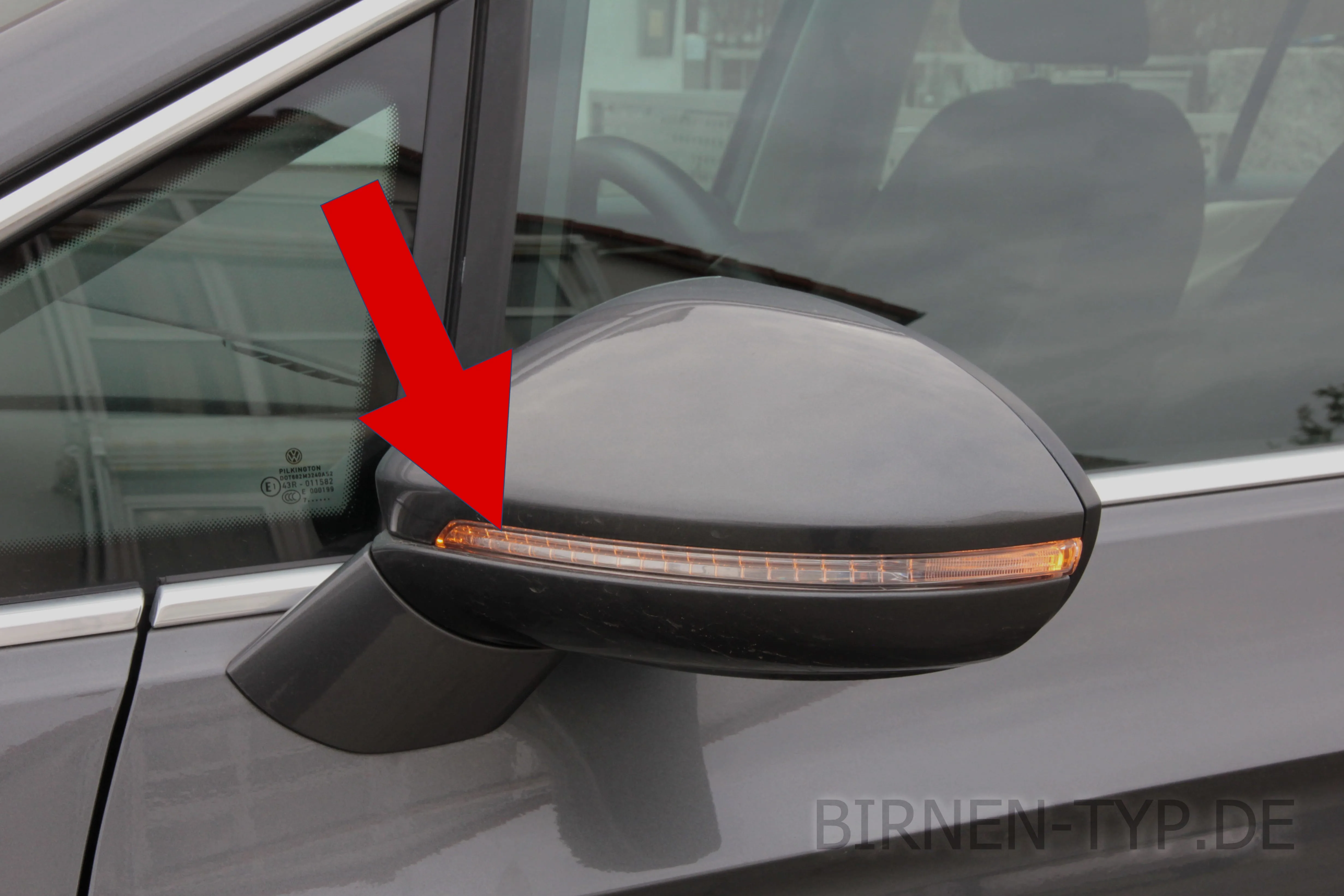 Seitenblinker des VW Golf Sportsvan
