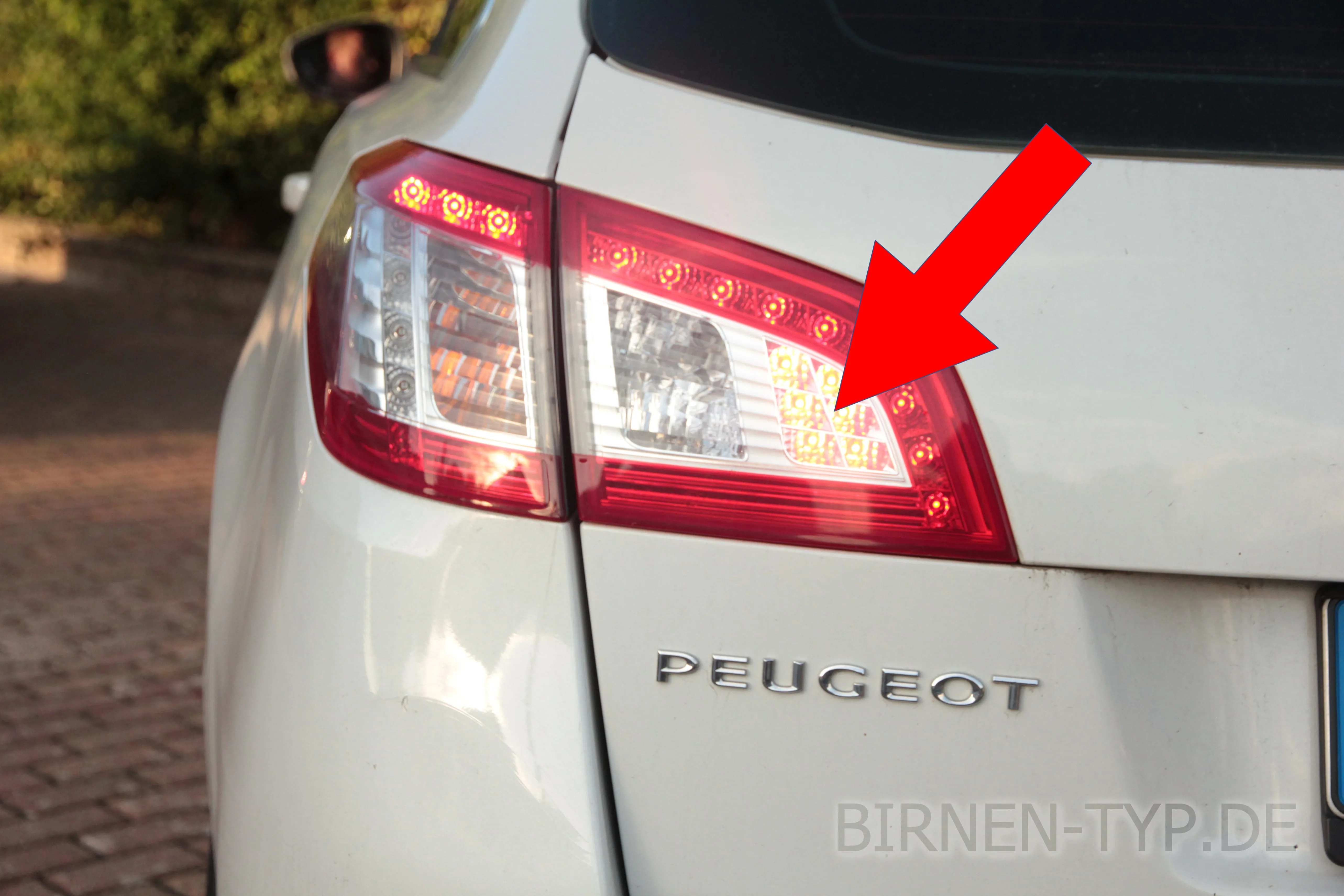 Nebelschlussleuchte des Peugeot 508