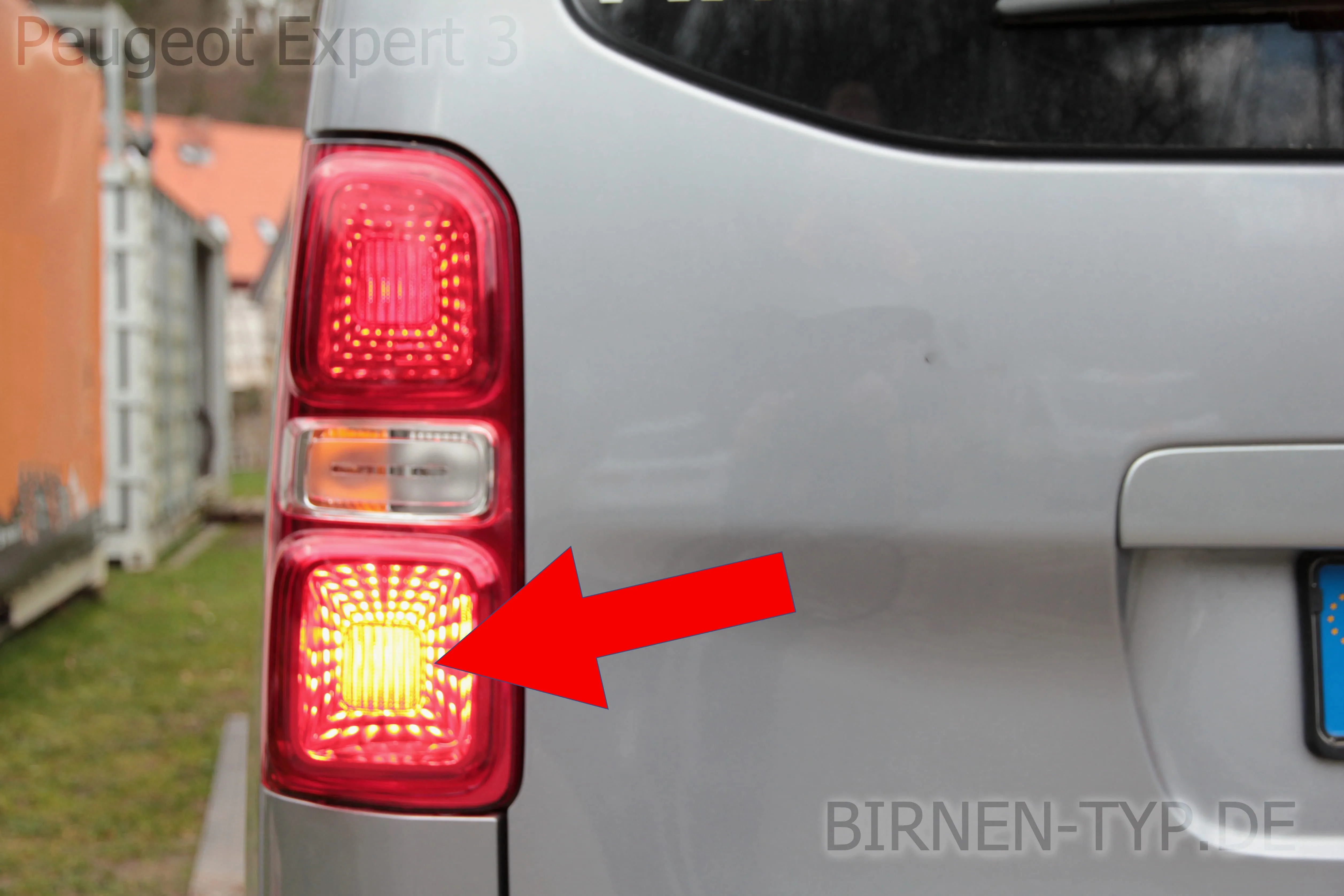 Nebelschlussleuchte des Peugeot Expert 3