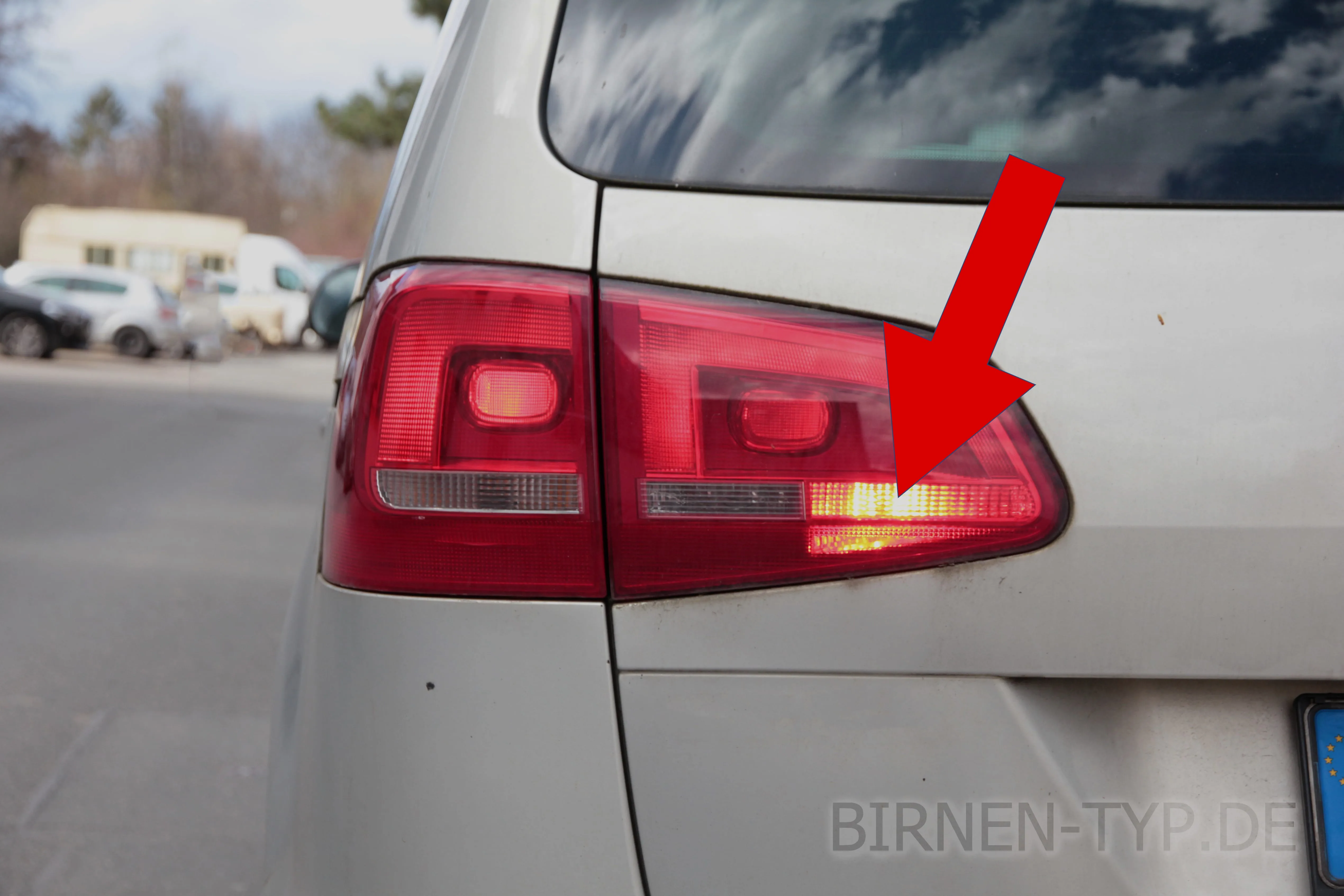 Nebelschlussleuchte des Seat Alhambra